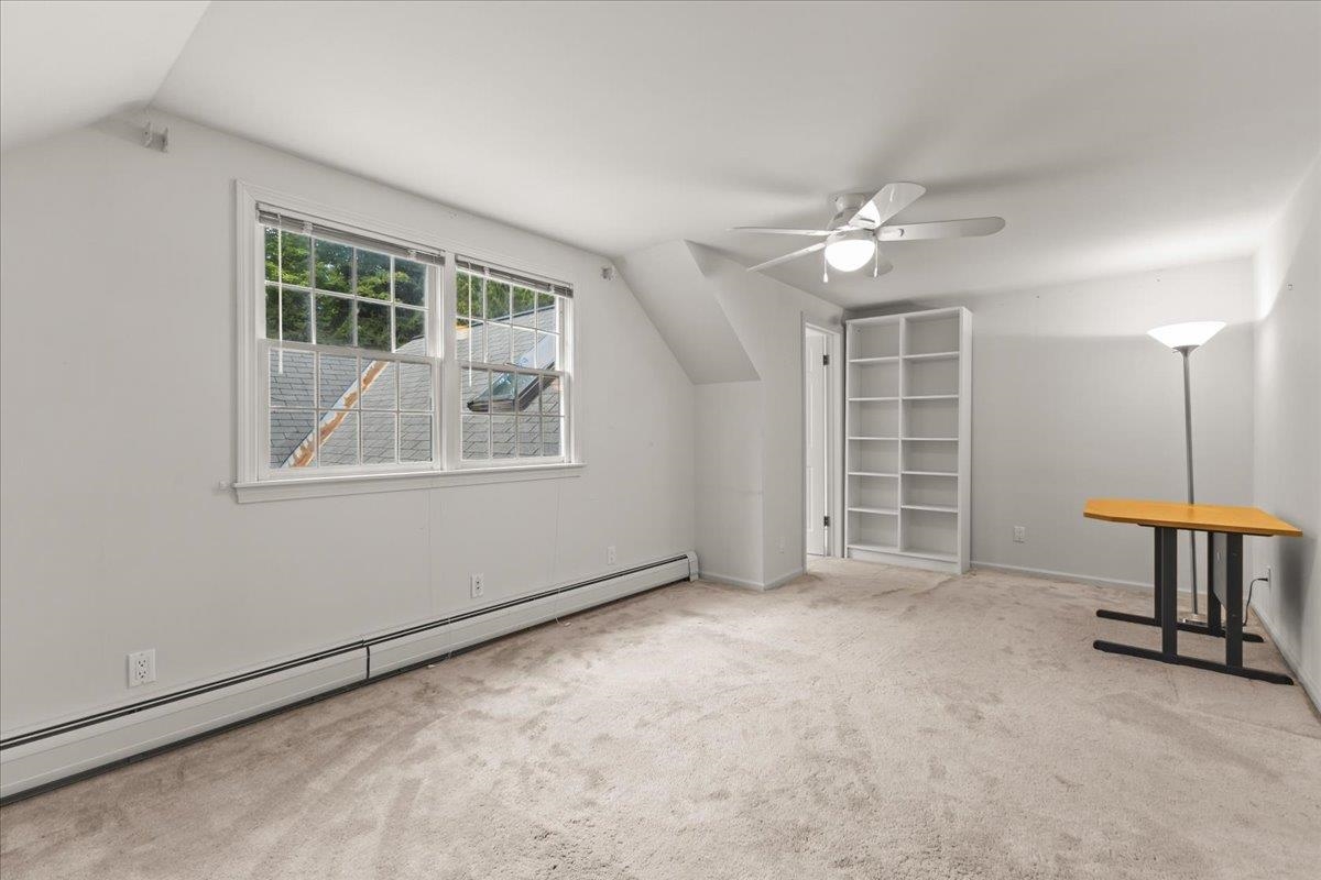 48 Hollow View Road Property Photo 37