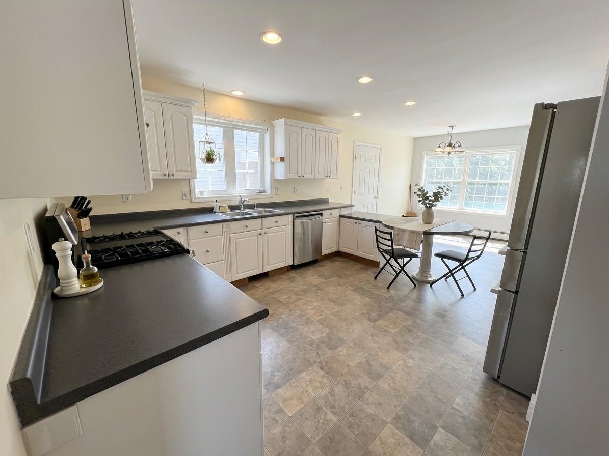 17 Burke Street Property Photo 5