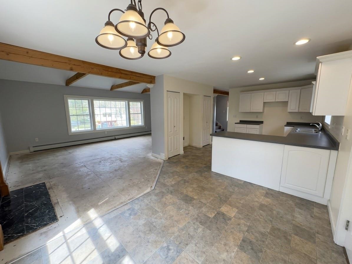 17 Burke Street Property Photo 9