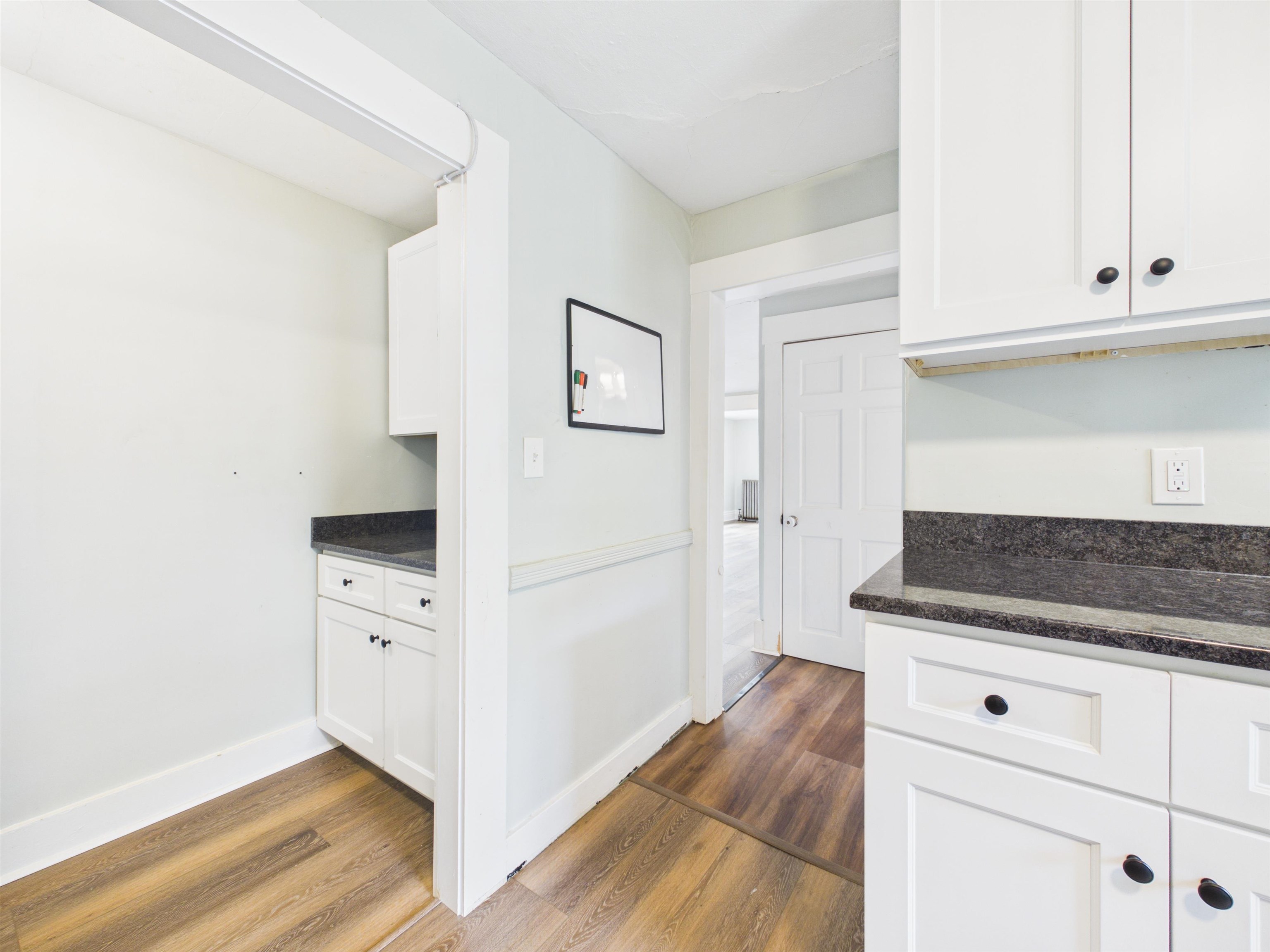 321 Roxbury Street Property Photo 18