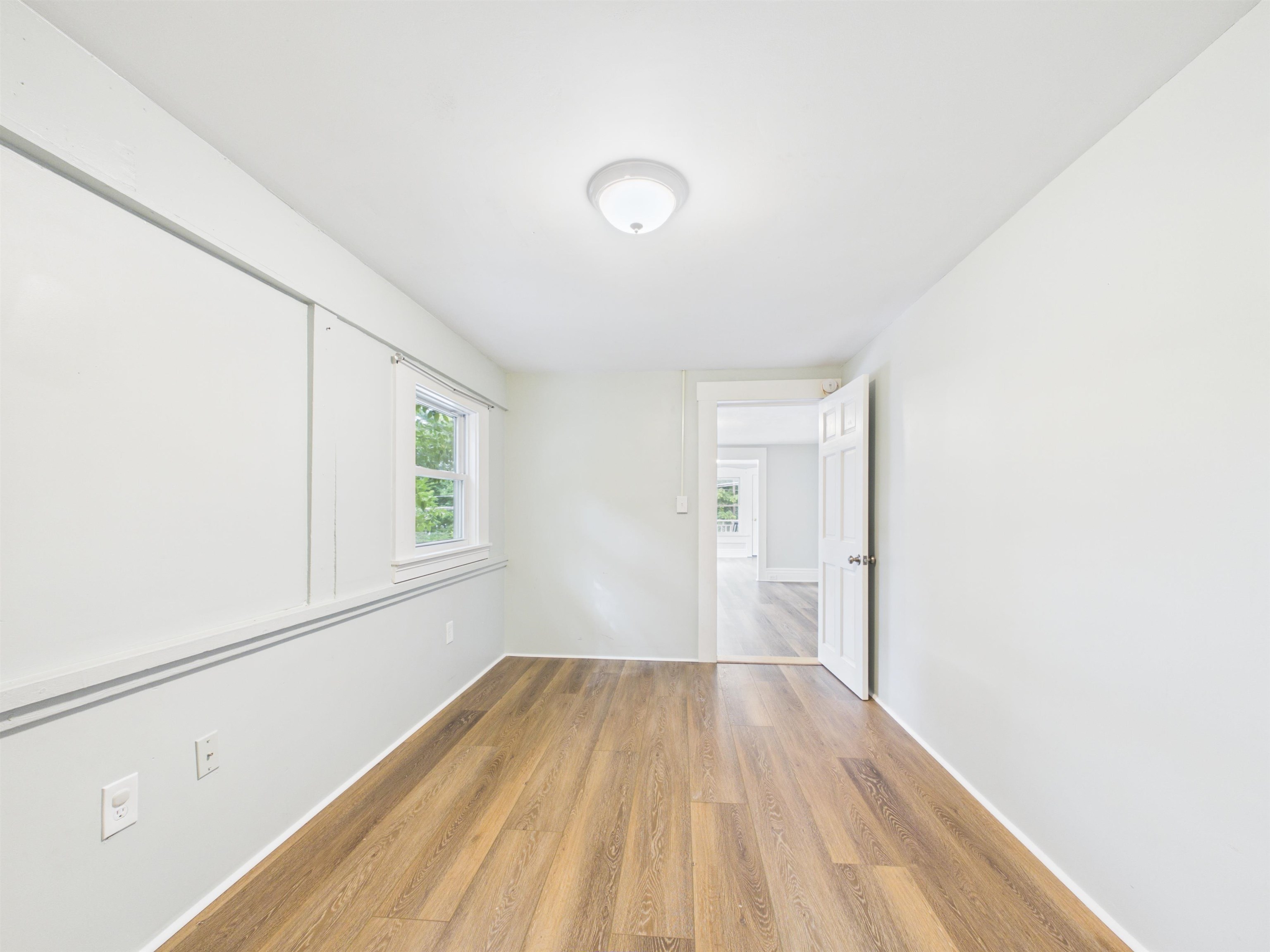 321 Roxbury Street Property Photo 27