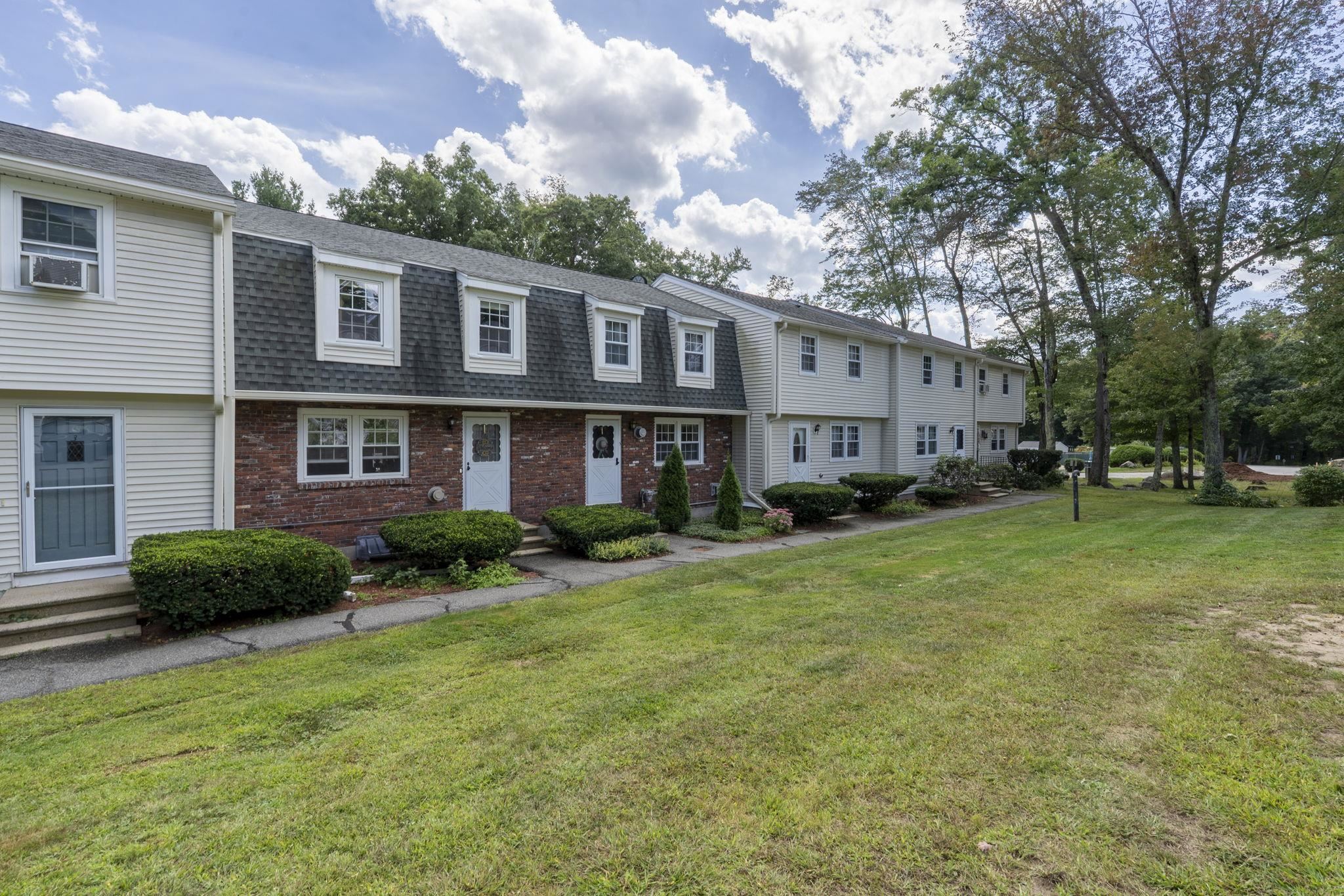 5 Olde Country Village Road Property Photo 2