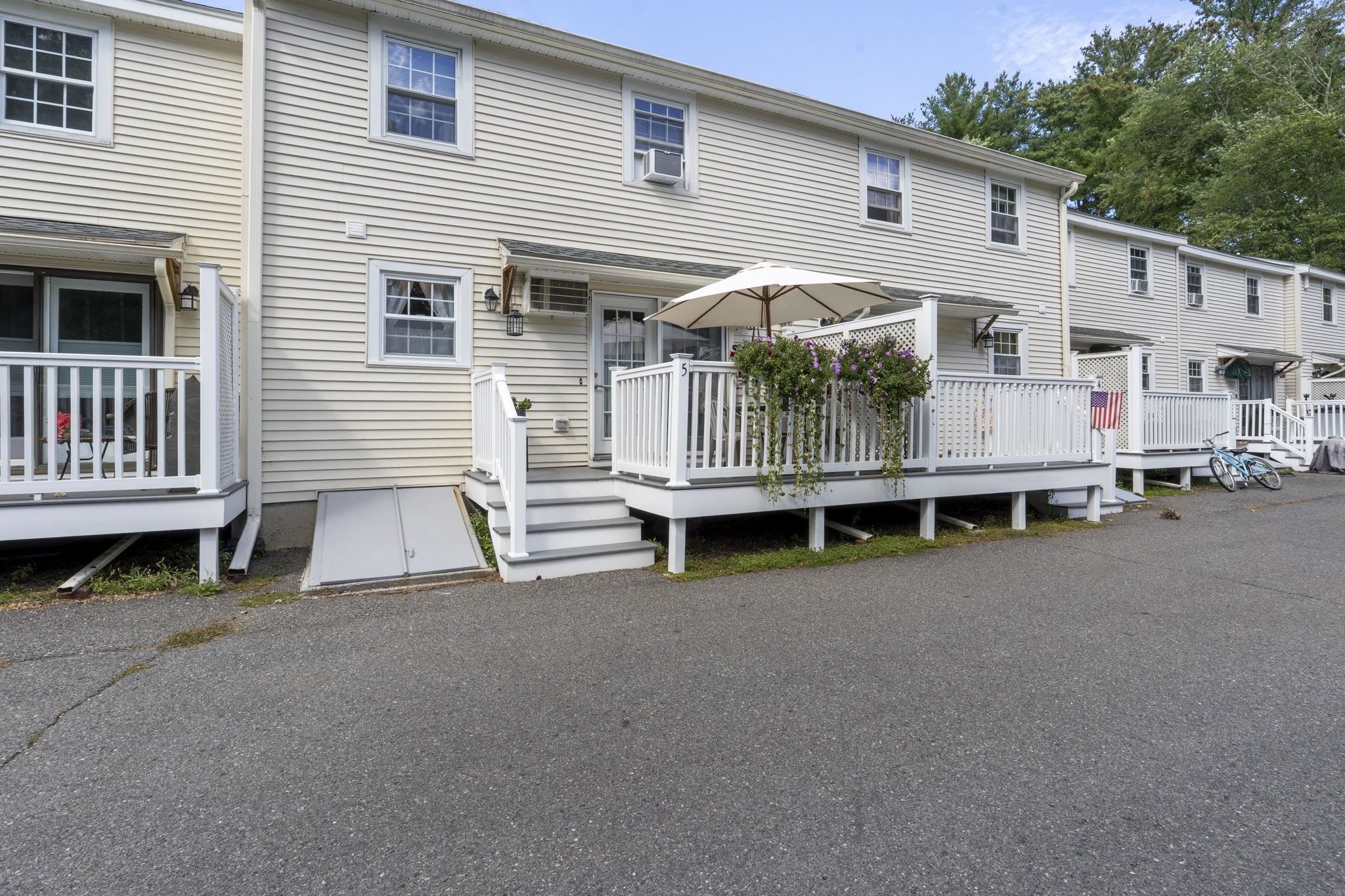 5 Olde Country Village Road Property Photo 7