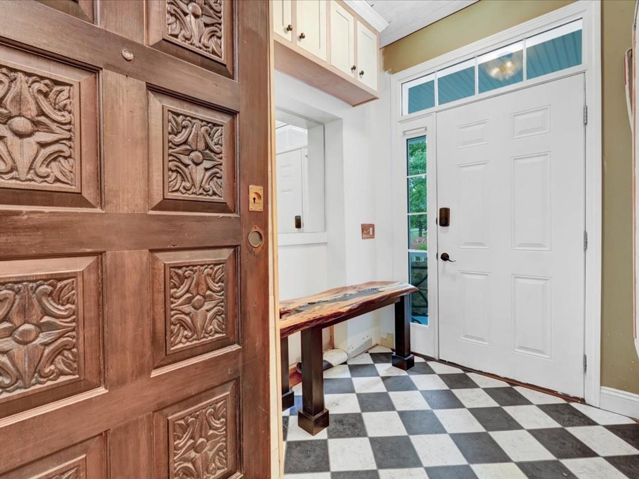16 Aspen Circle Property Photo 7