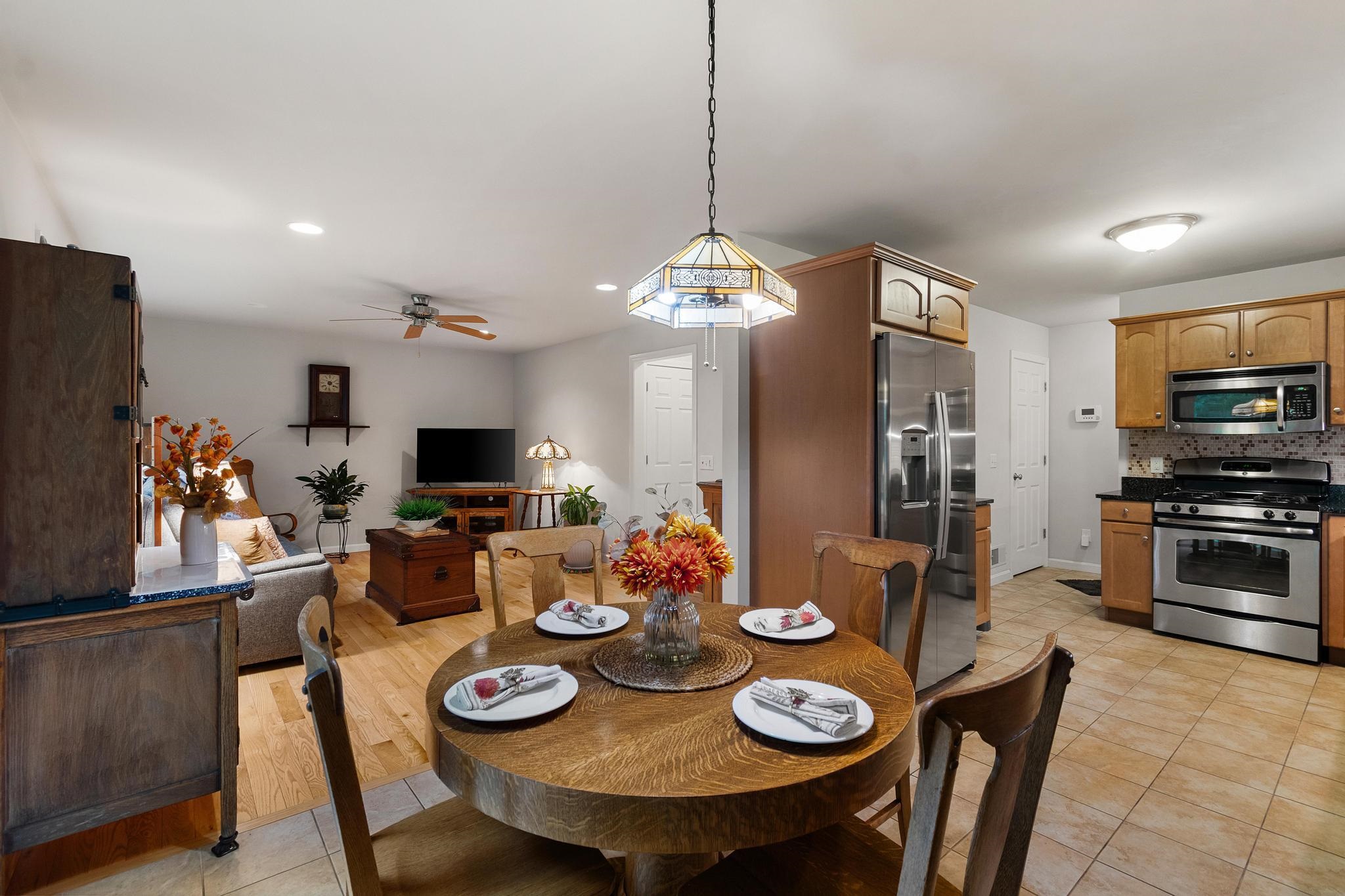 205 Fox Run Property Photo 18