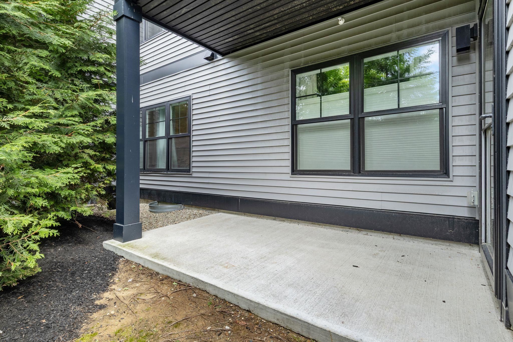 2075 Lafayette Road Property Photo 17