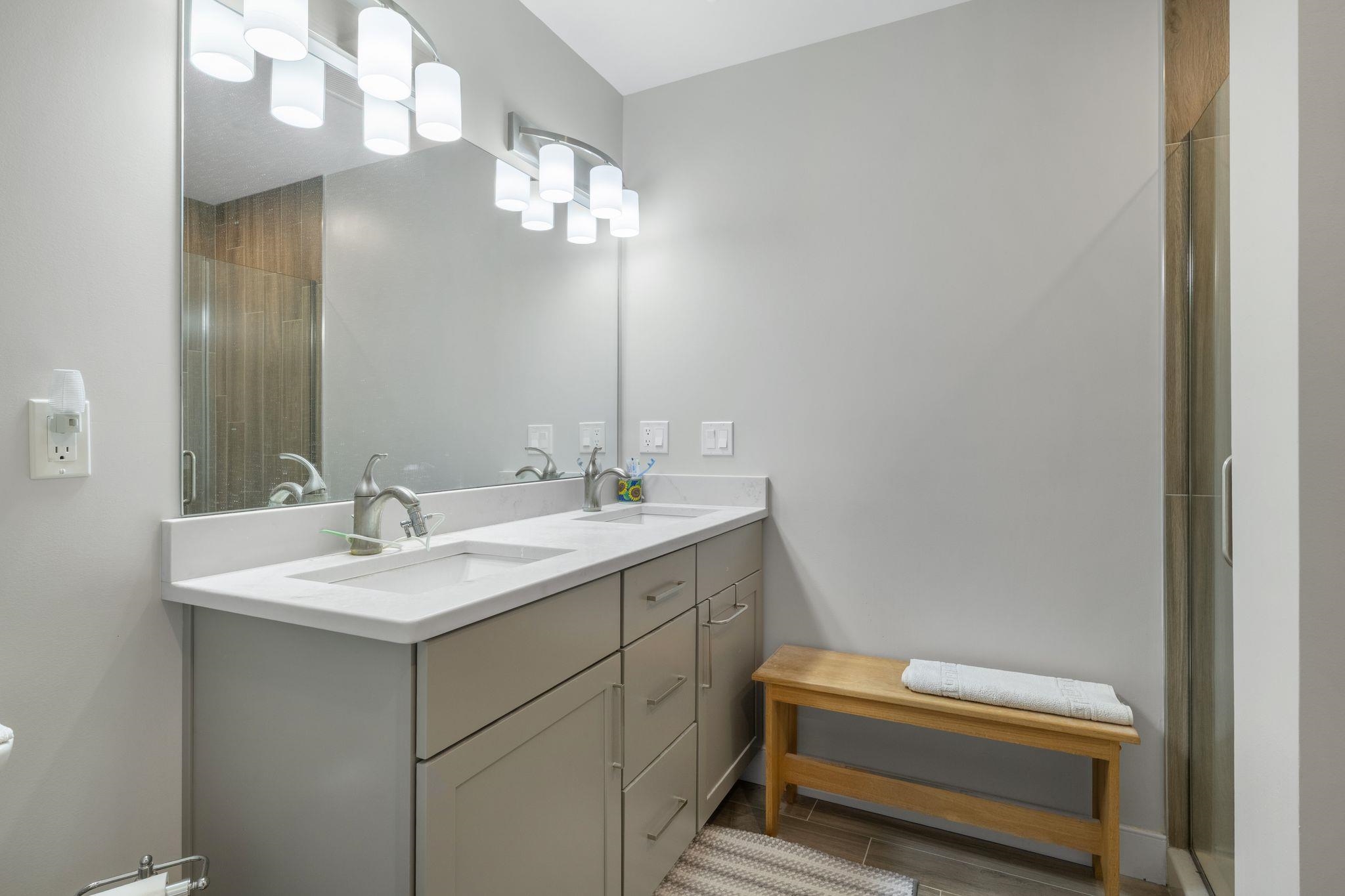 2075 Lafayette Road Property Photo 22