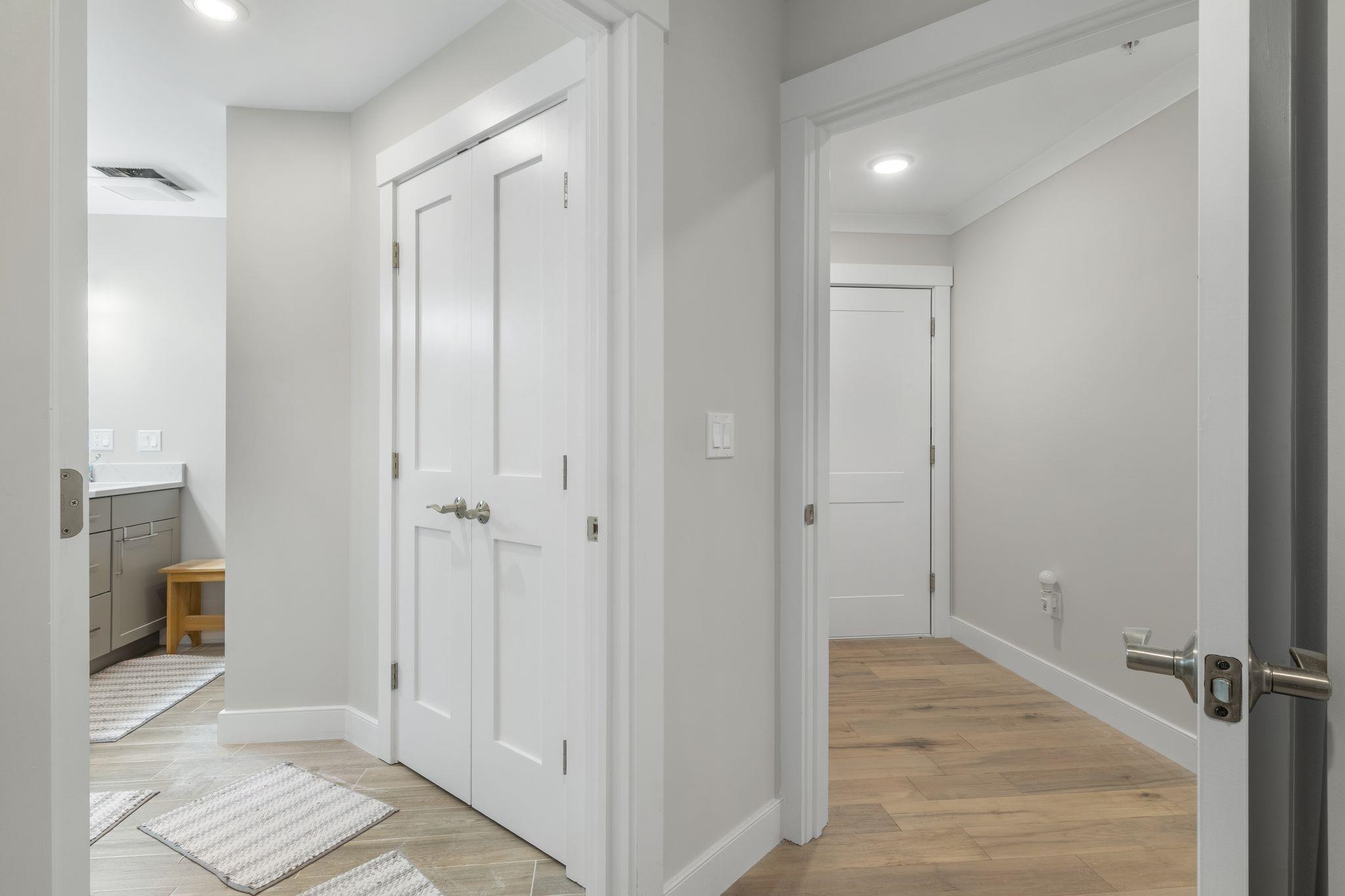 2075 Lafayette Road Property Photo 25