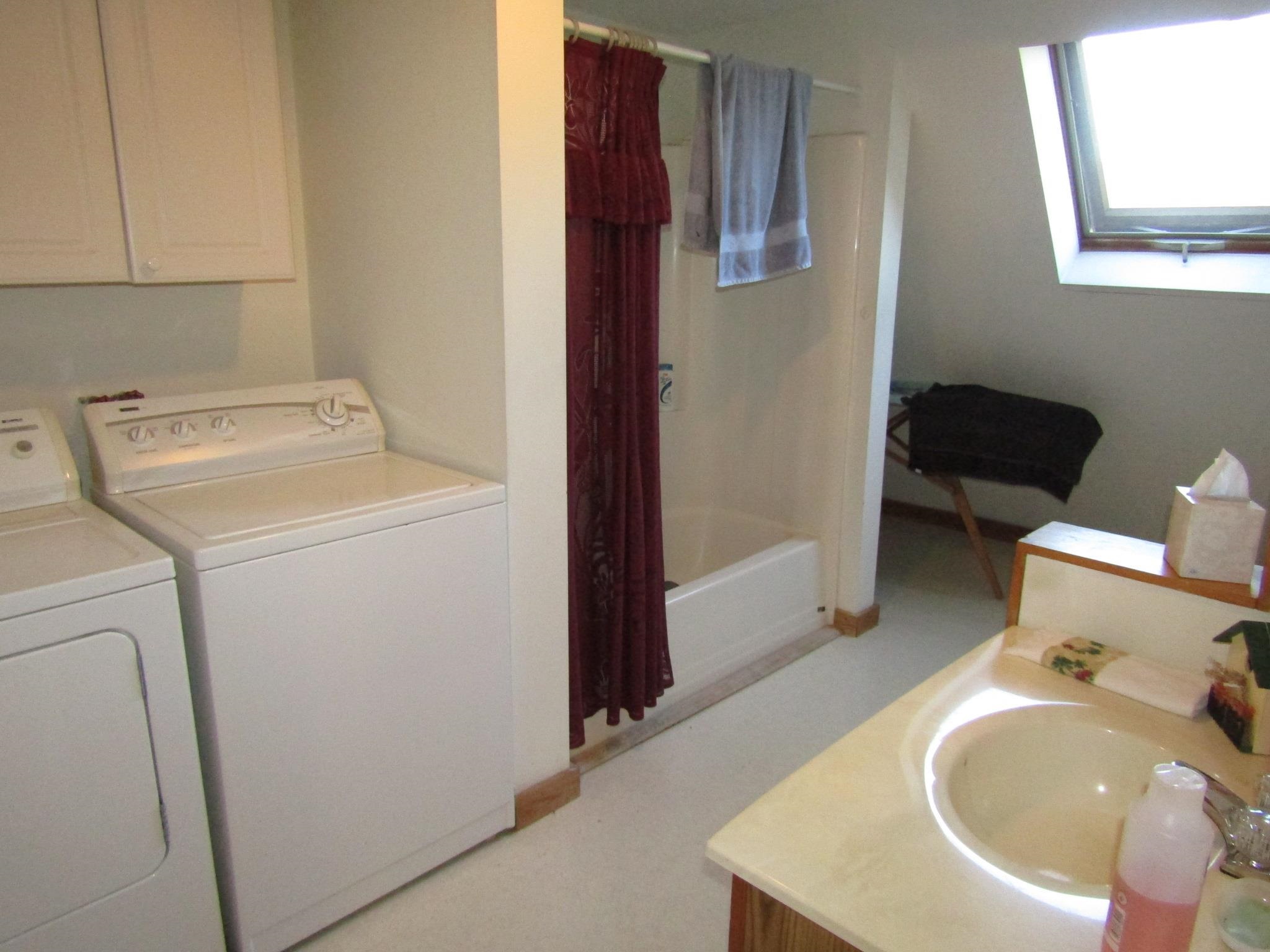 2712 Main Street Property Photo 48
