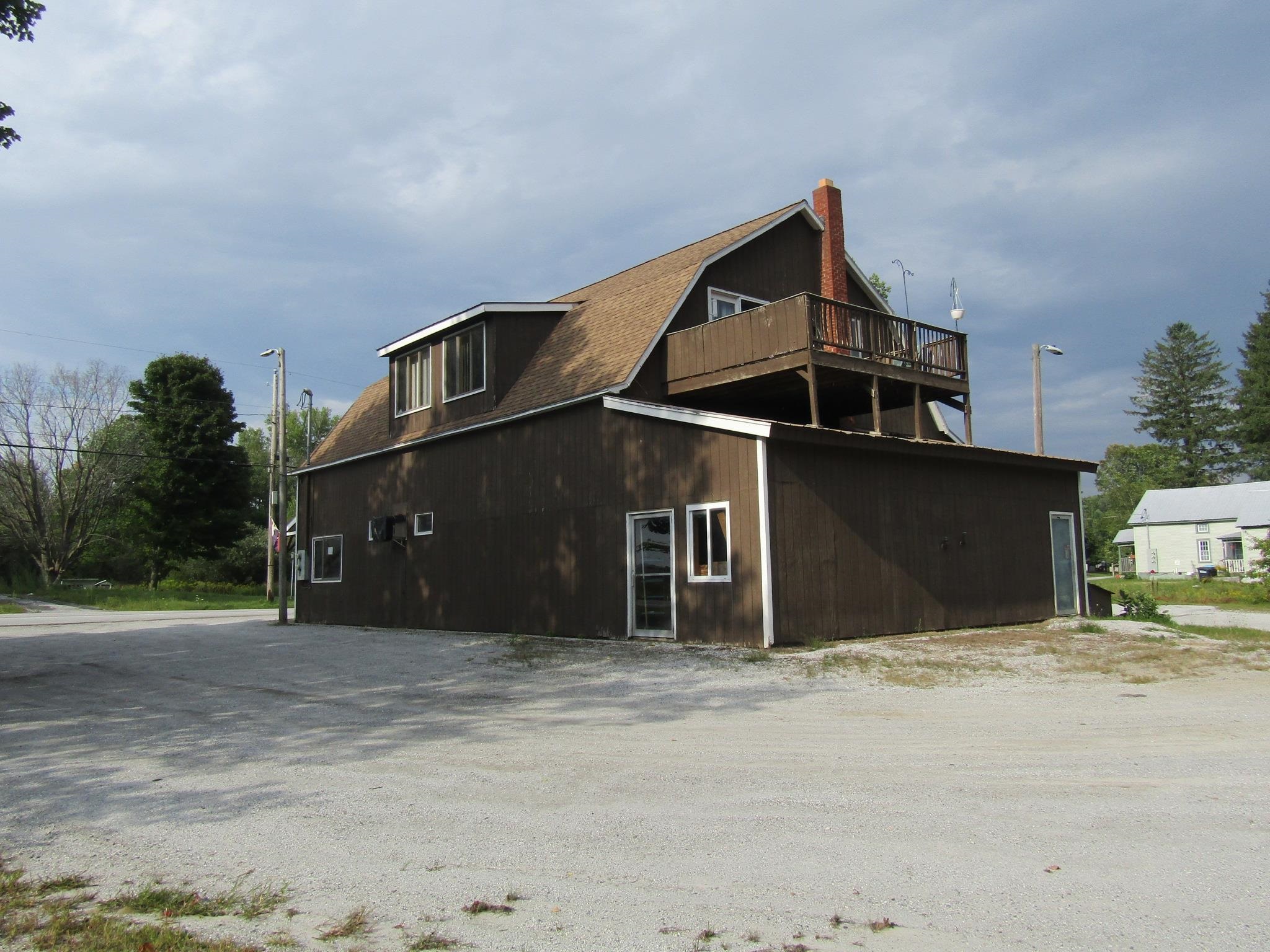 2712 Main Street Property Photo 58
