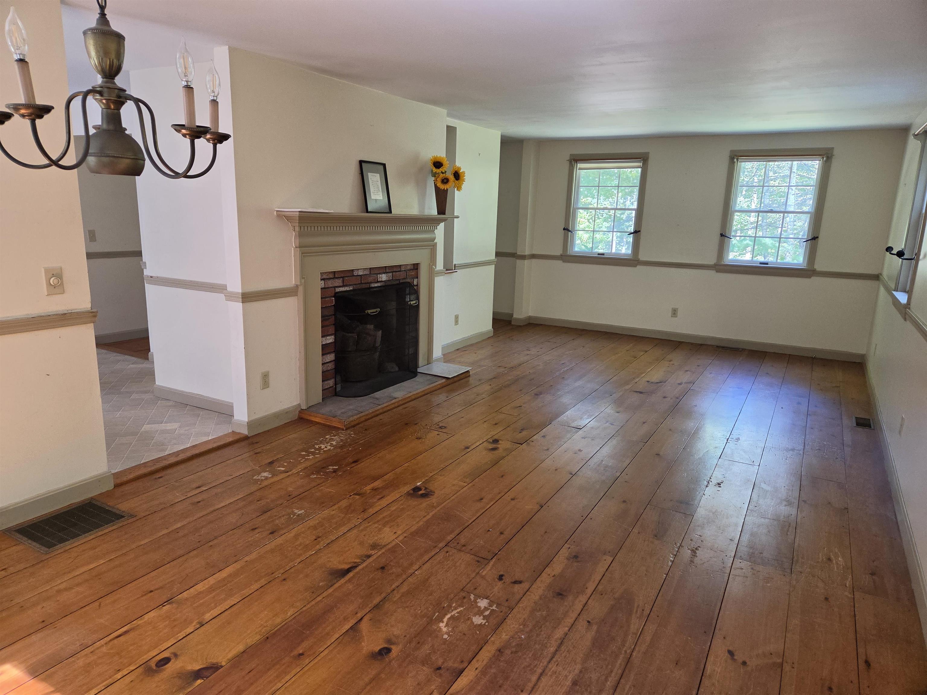1586 Brownfield Road Property Photo 5