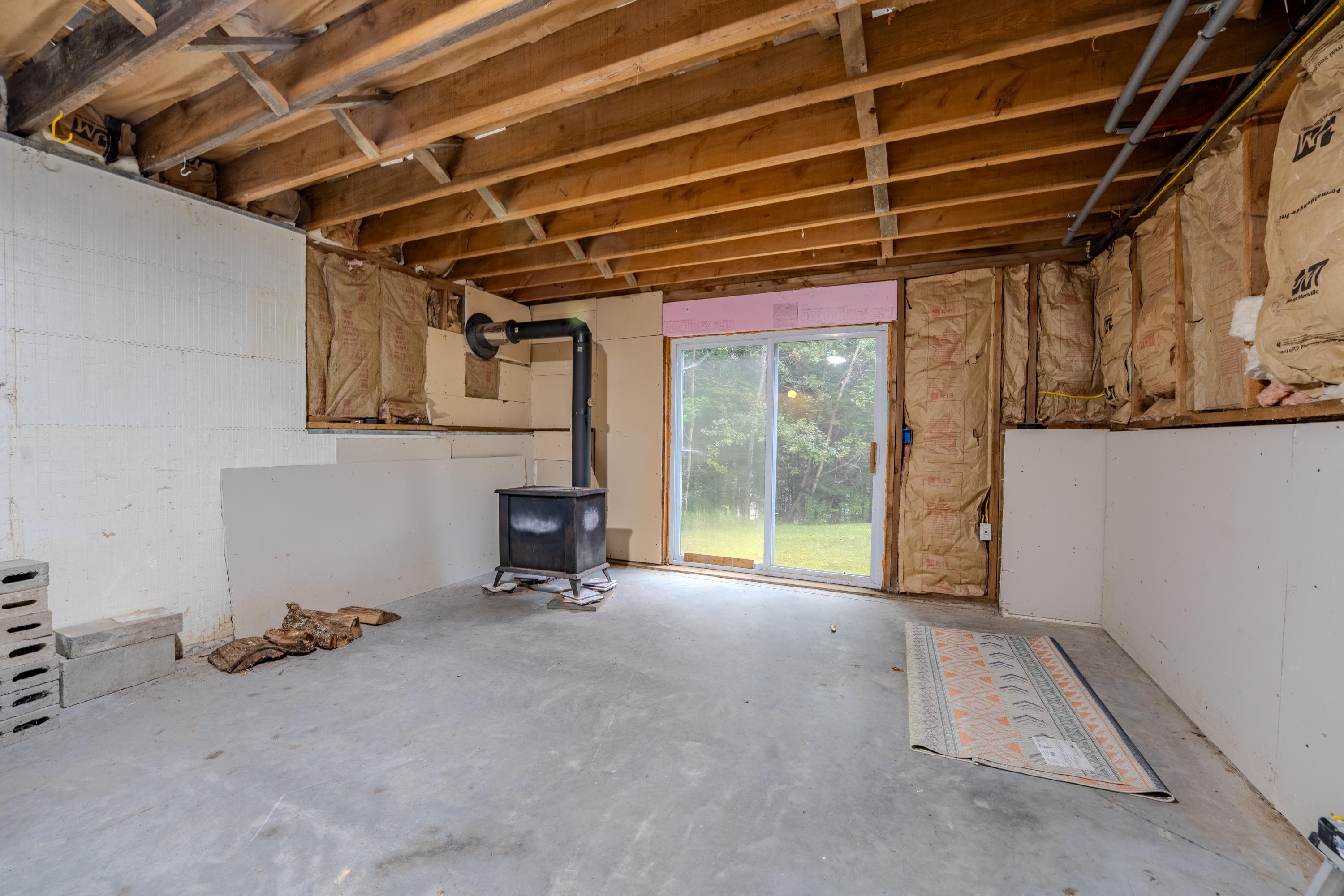 111 Holland Trail Property Photo 32