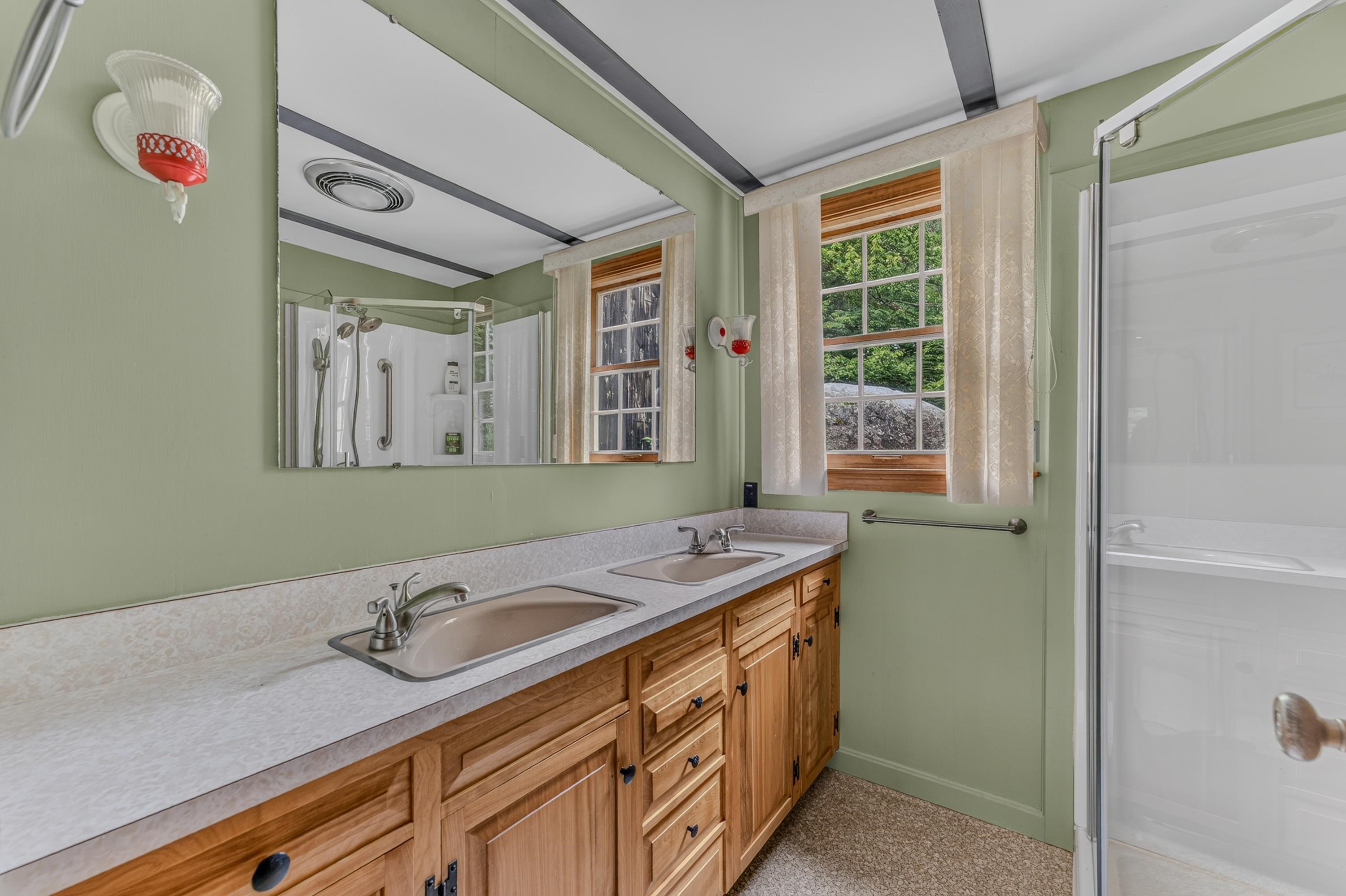 722 Wells Road Property Photo 8