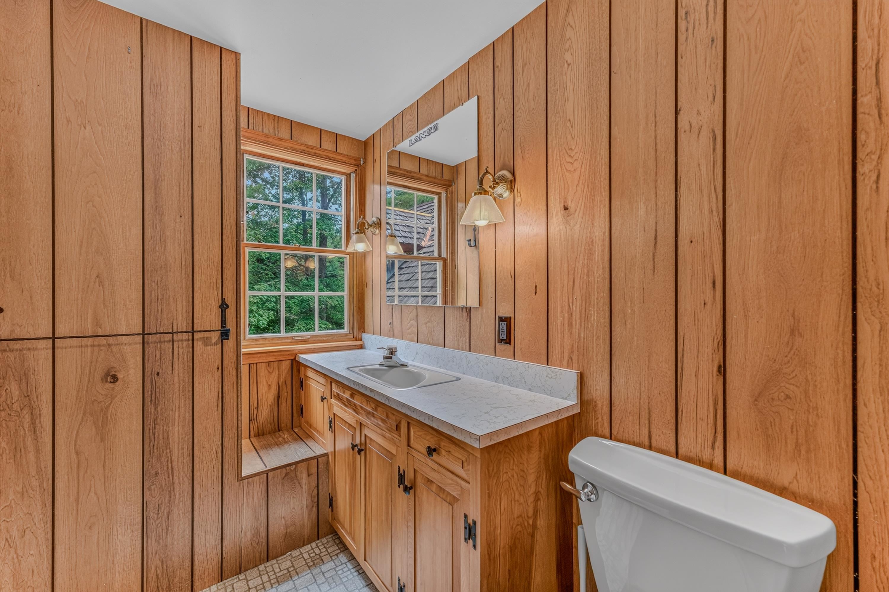 722 Wells Road Property Photo 21