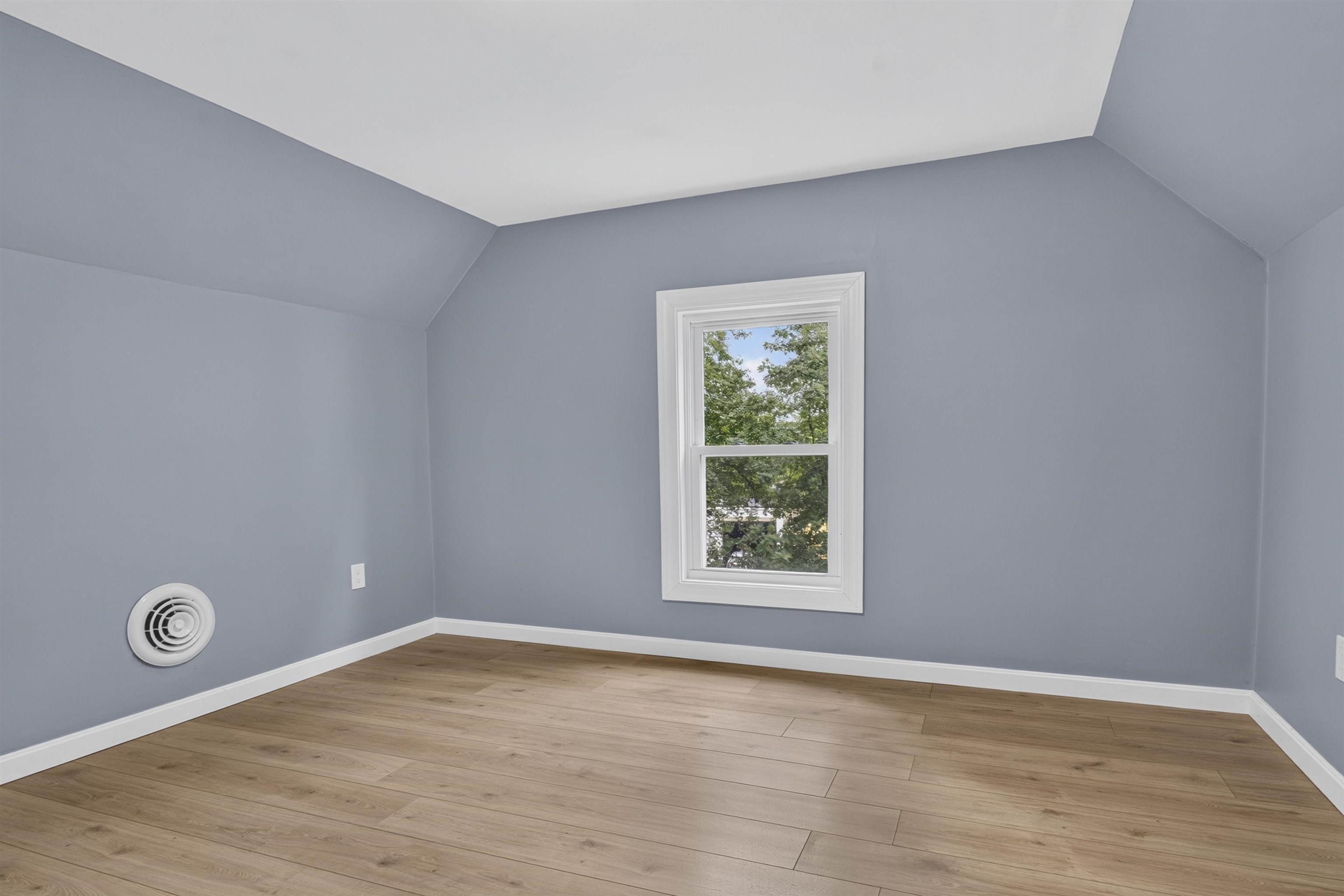 16 Beech Street Property Photo 43