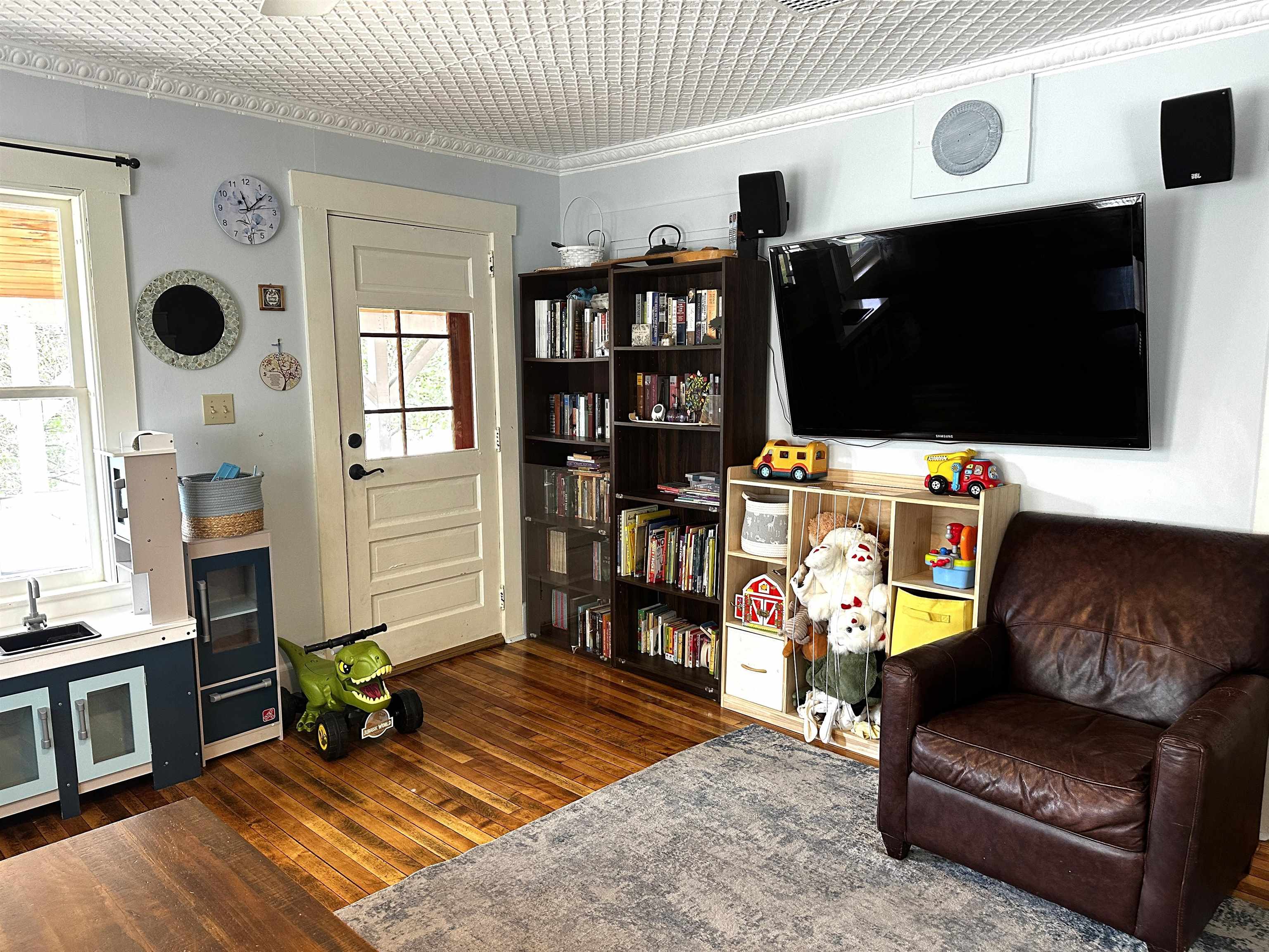 262 Bridge Street Property Photo 8