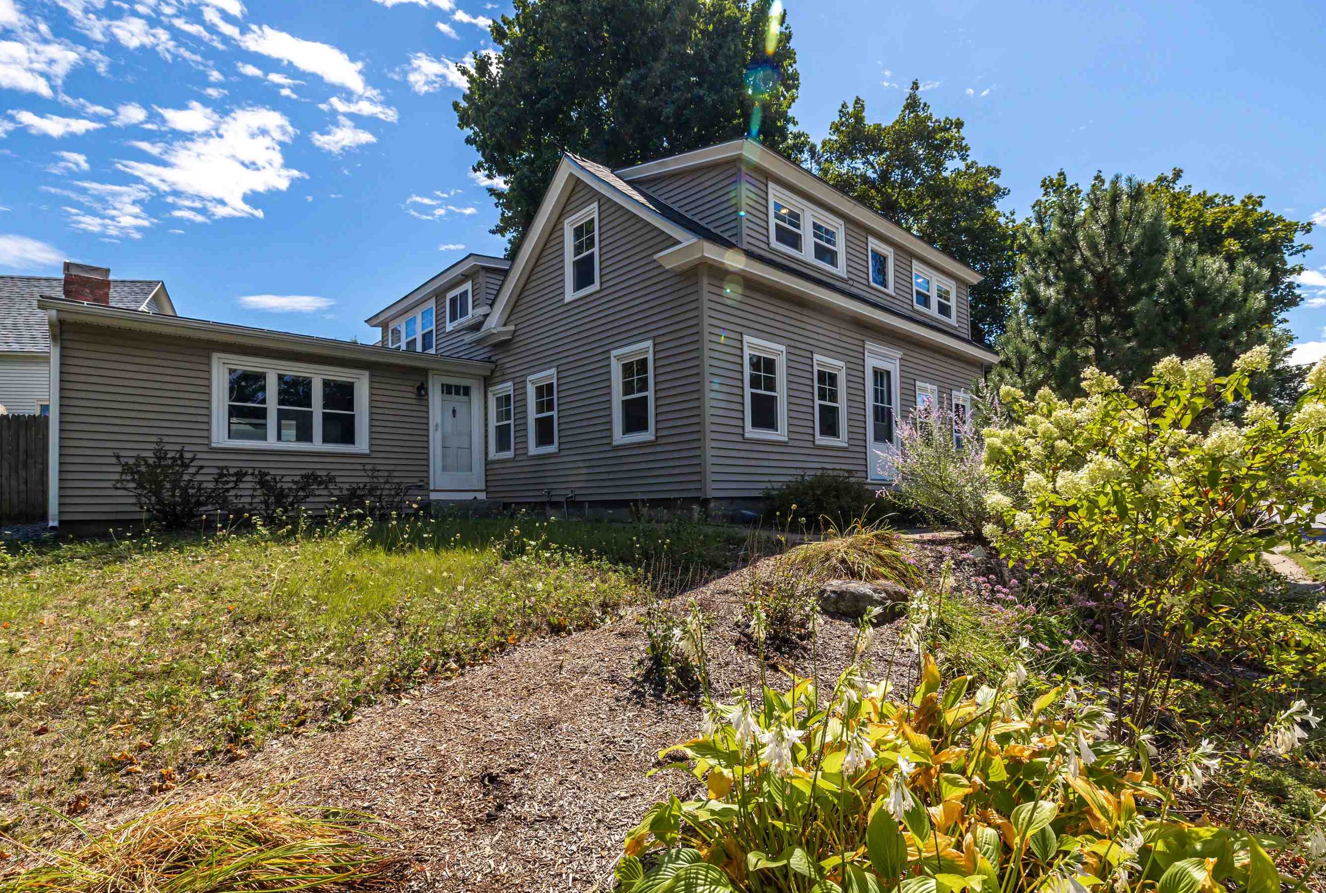 87 Washington Street Property Photo 2