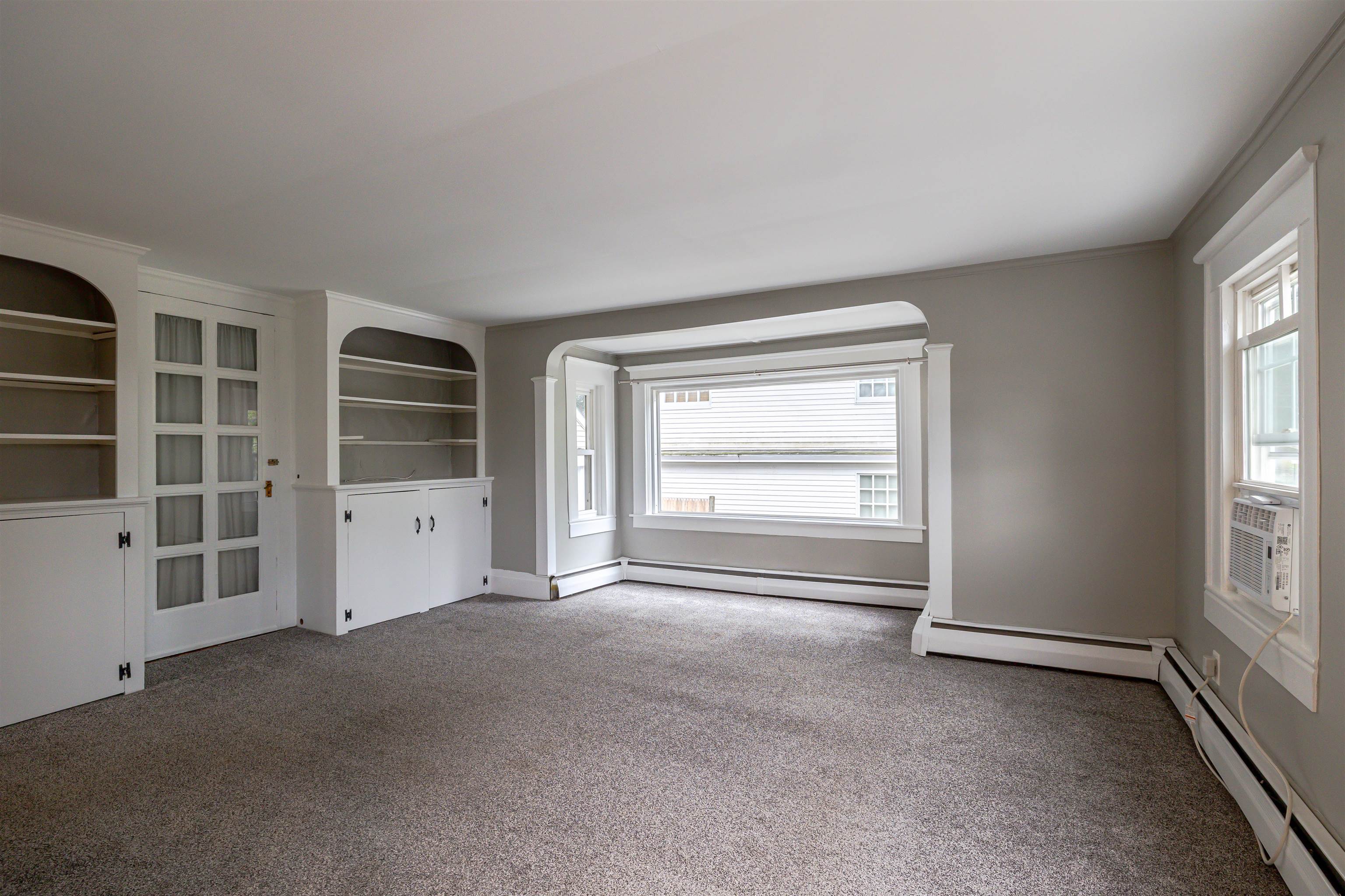 87 Washington Street Property Photo 8