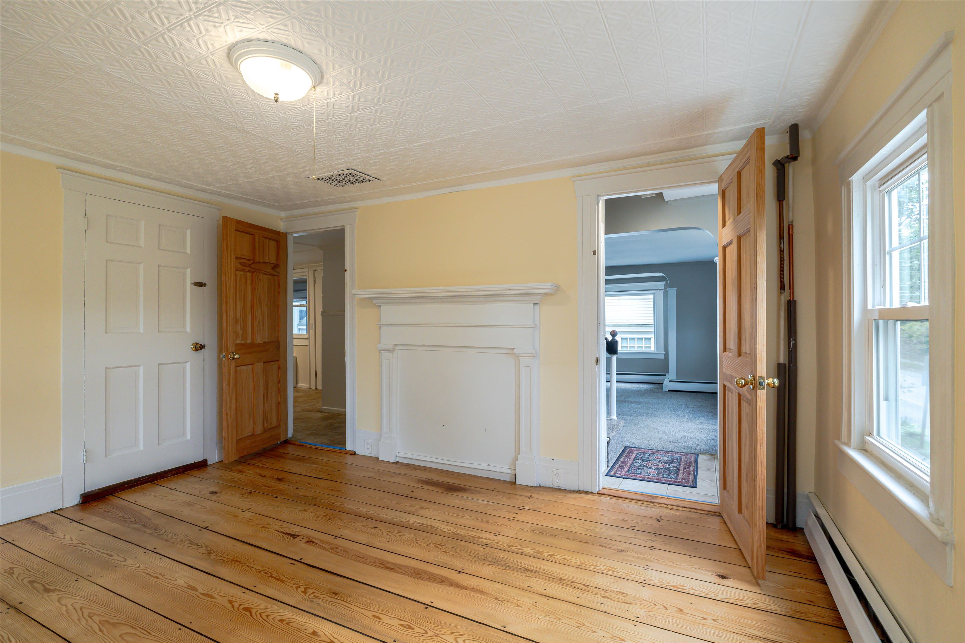 87 Washington Street Property Photo 12