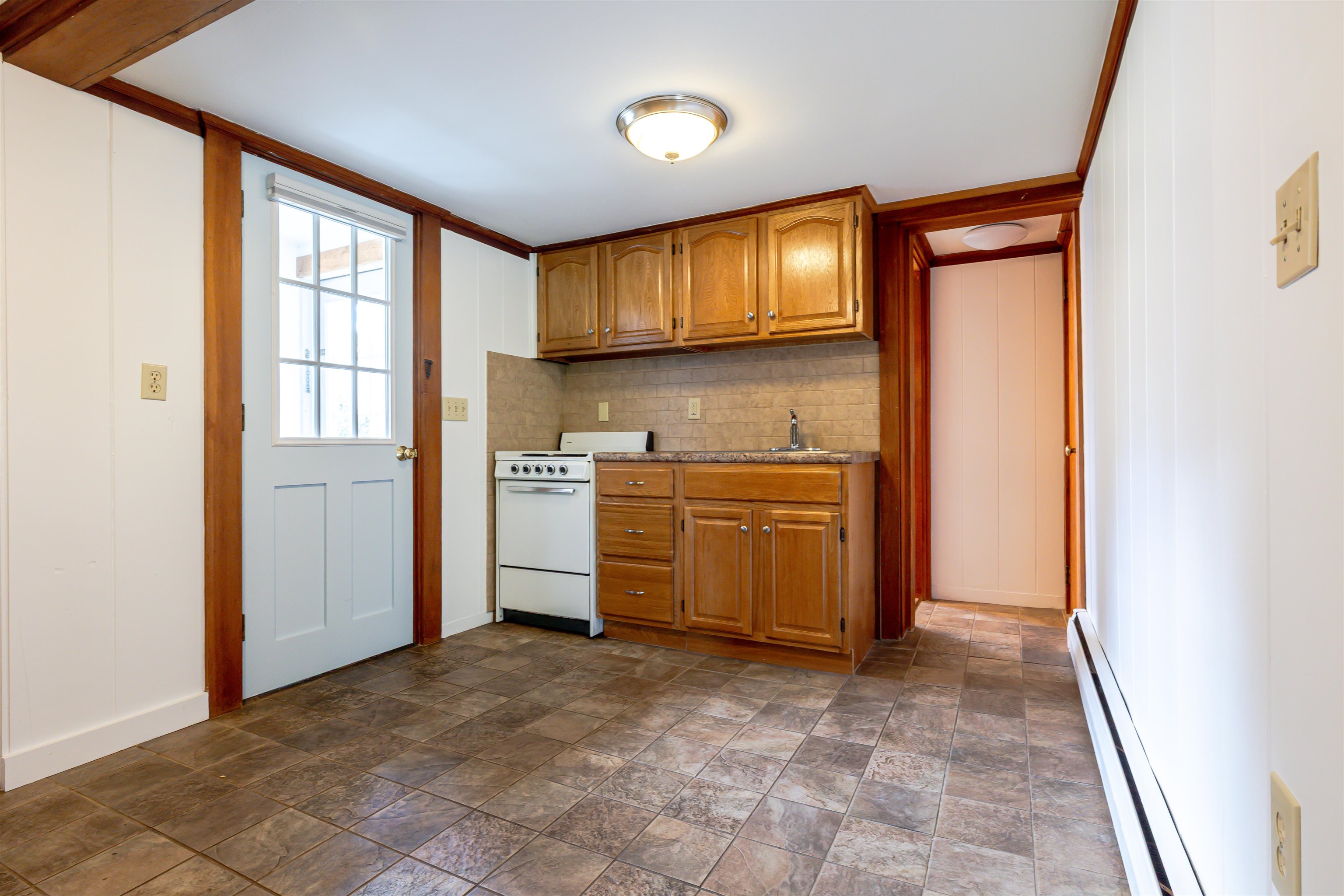 87 Washington Street Property Photo 32