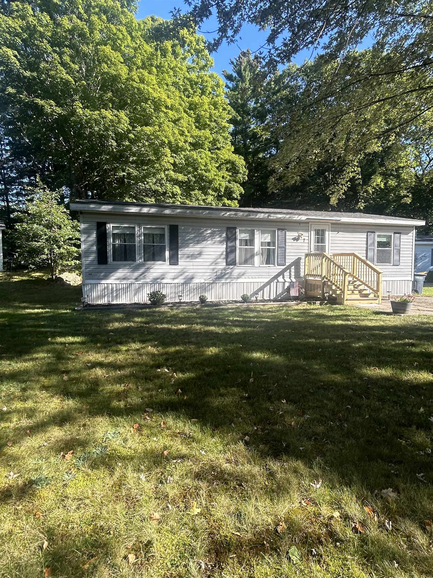 7 Hemlock Drive Property Photo 1