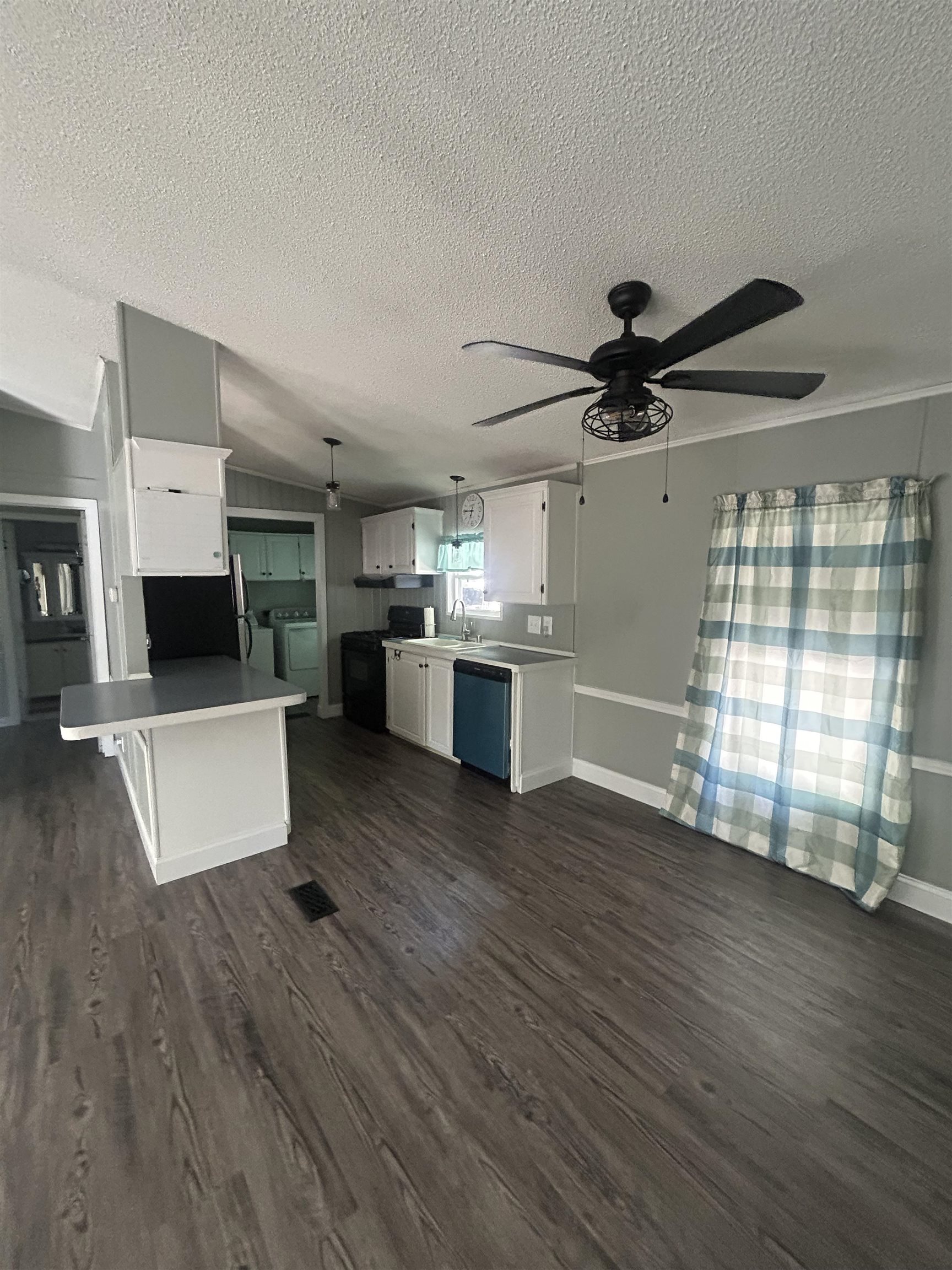 7 Hemlock Drive Property Photo 5