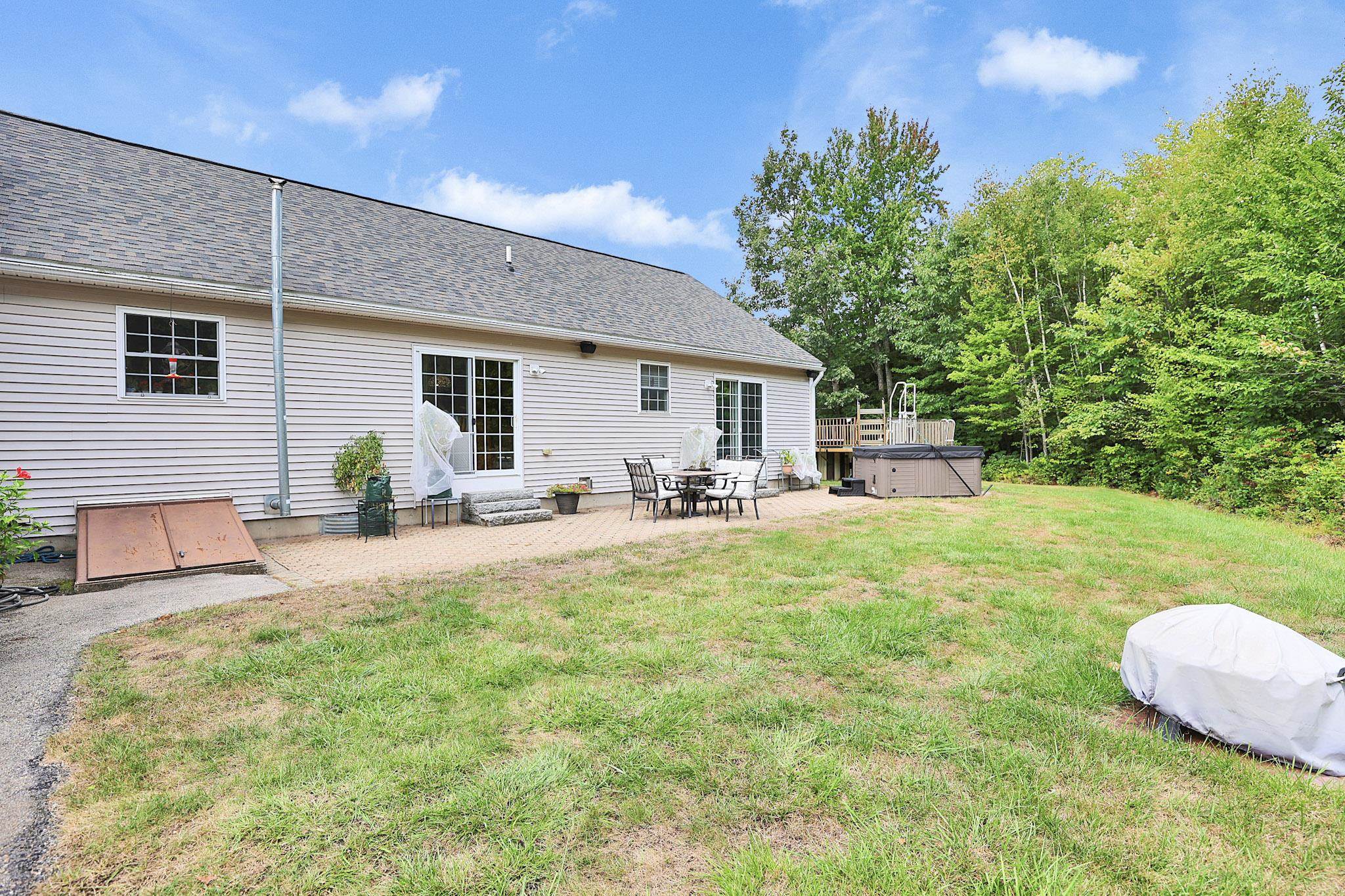 415 Dale Street Property Photo 7