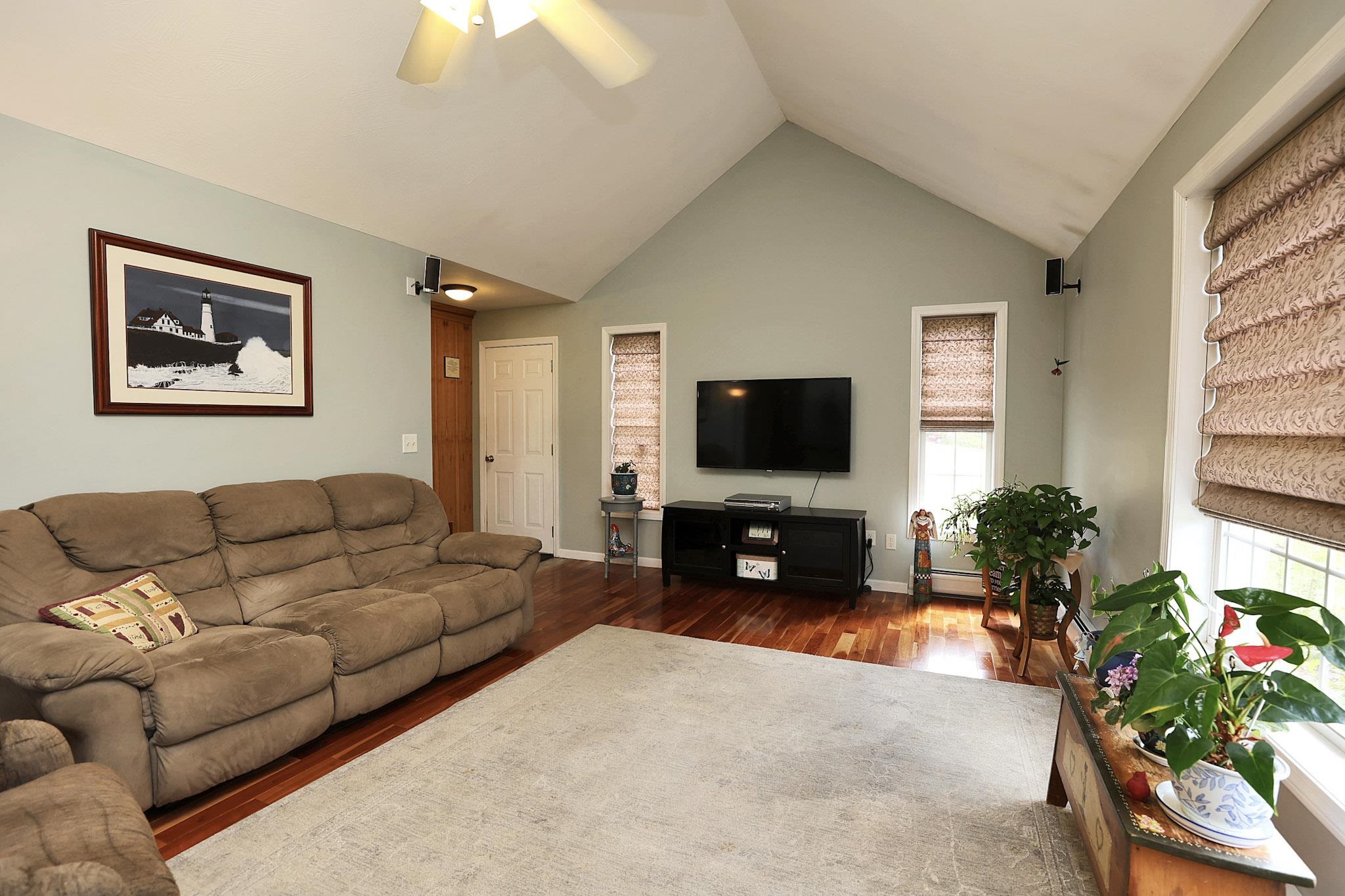 415 Dale Street Property Photo 25
