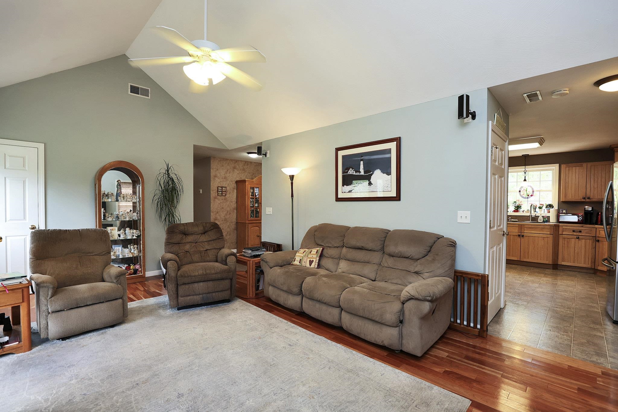 415 Dale Street Property Photo 28