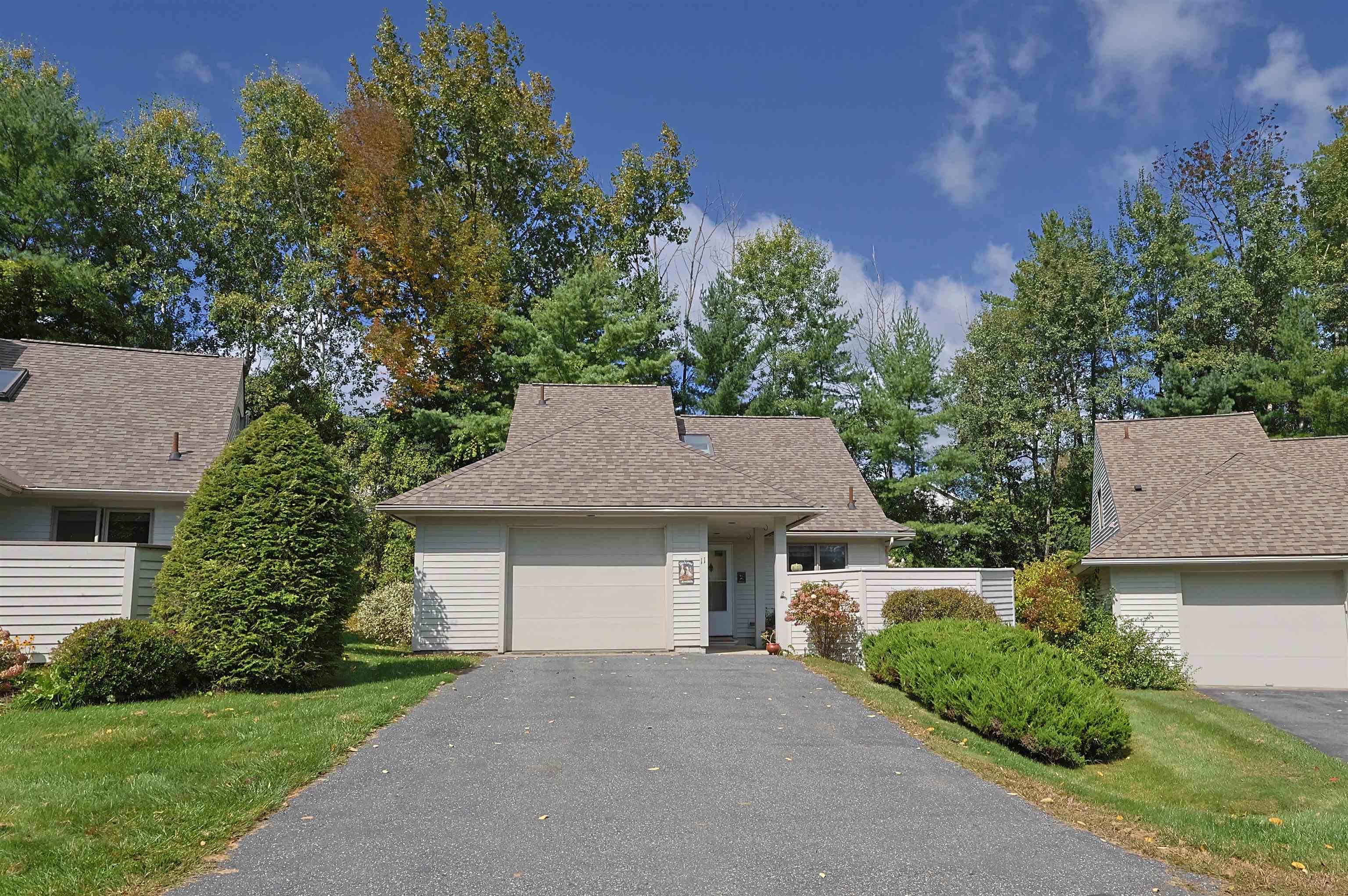 11 Cottage Court Property Photo 2