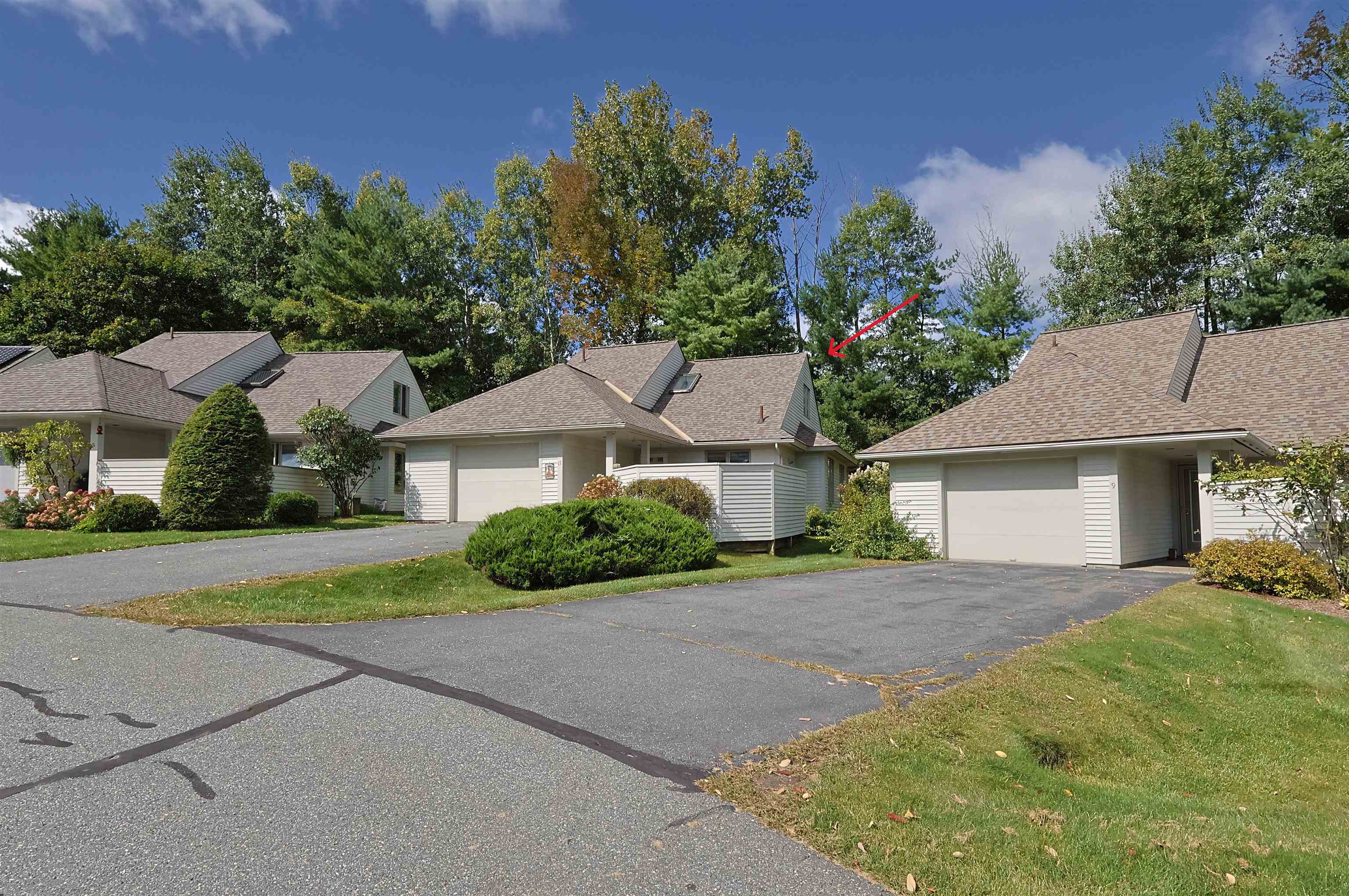 11 Cottage Court Property Photo 3