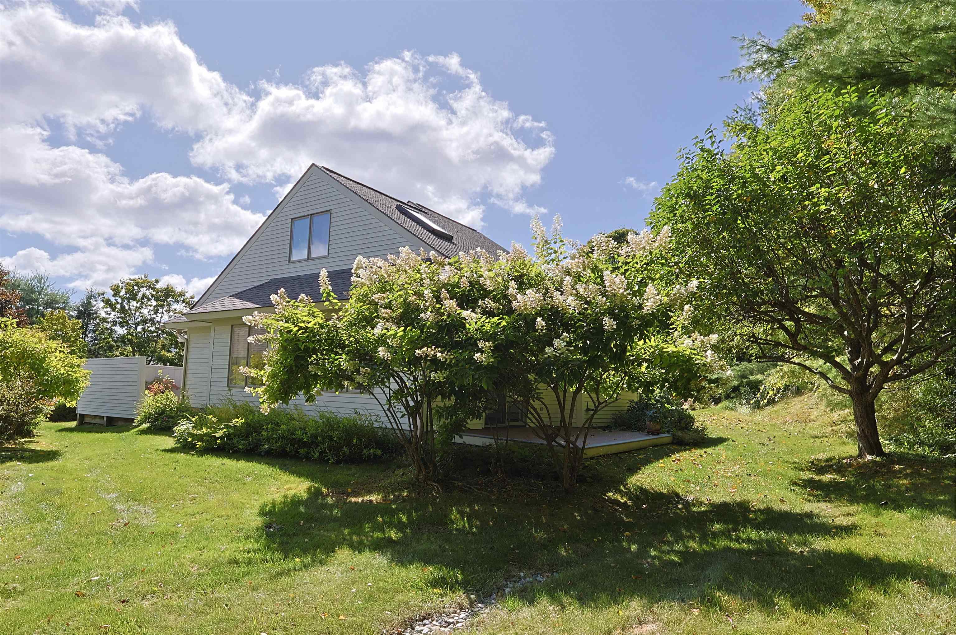 11 Cottage Court Property Photo 6