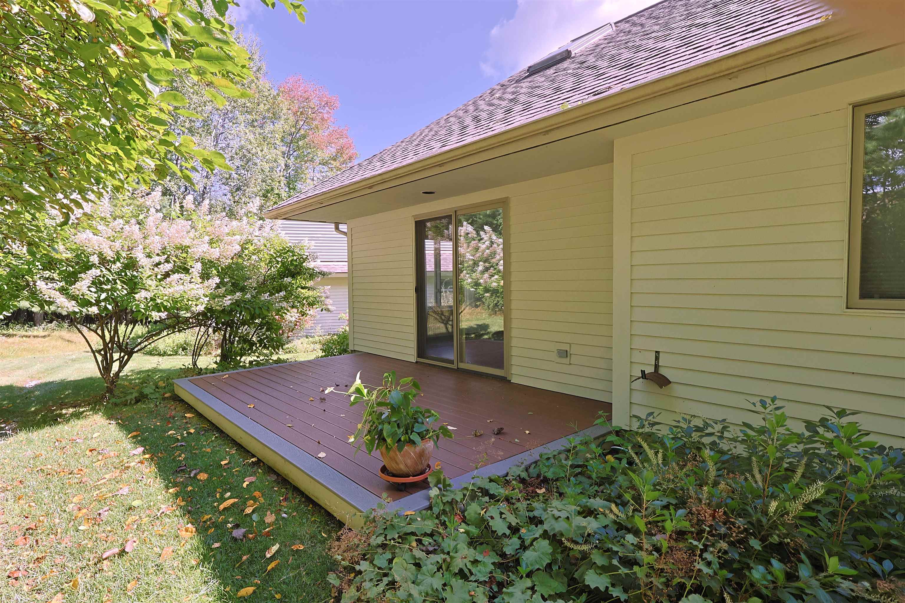 11 Cottage Court Property Photo 8