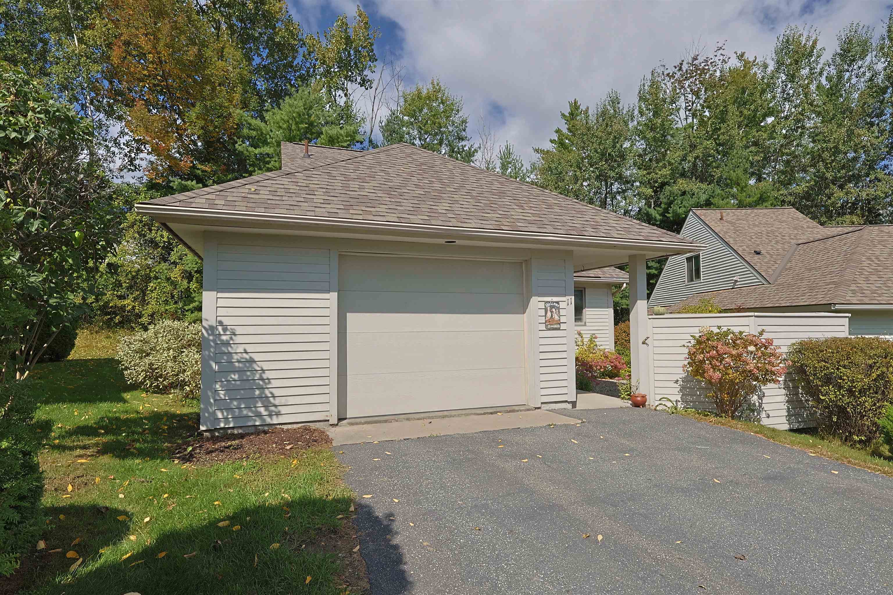 11 Cottage Court Property Photo 12