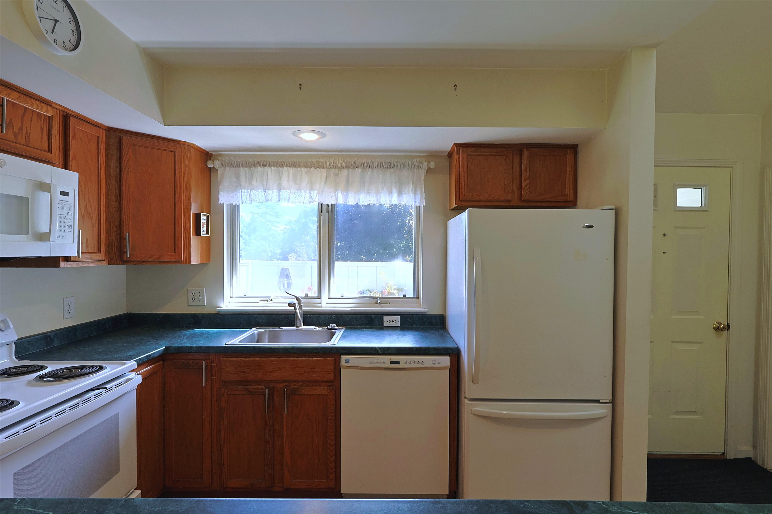 11 Cottage Court Property Photo 21