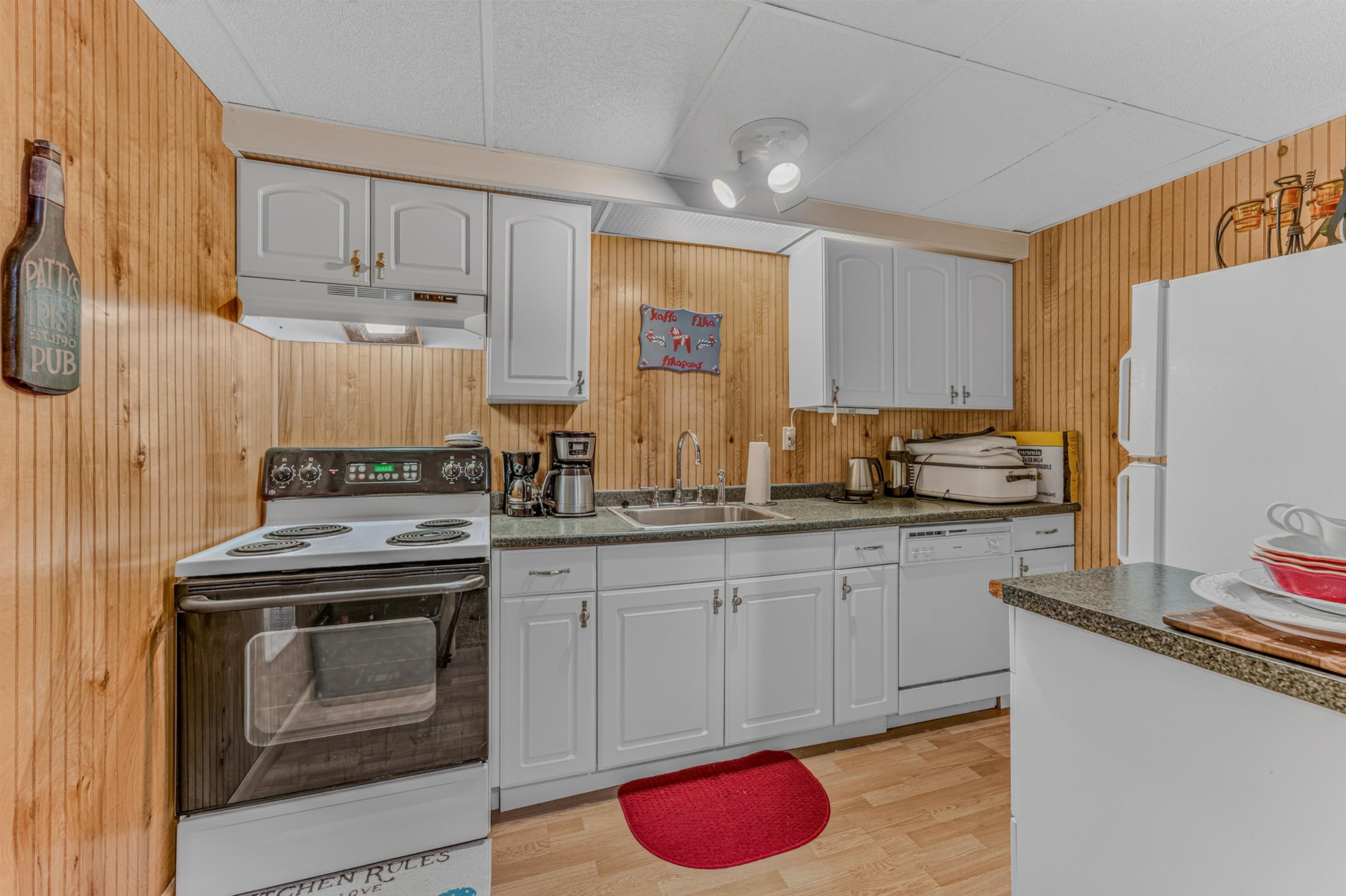 400 Route 18 Property Photo 34