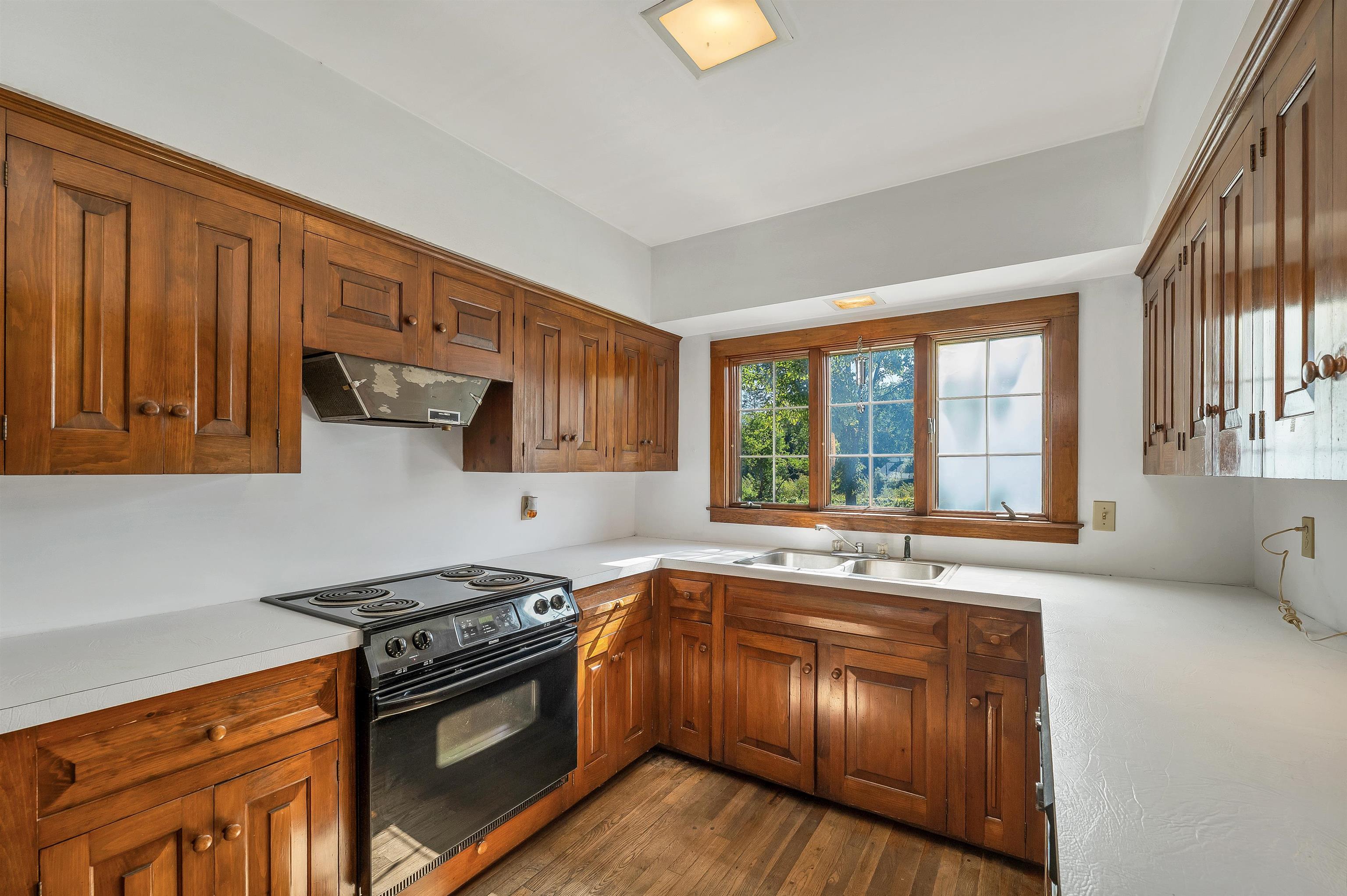 27 New Road Property Photo 24
