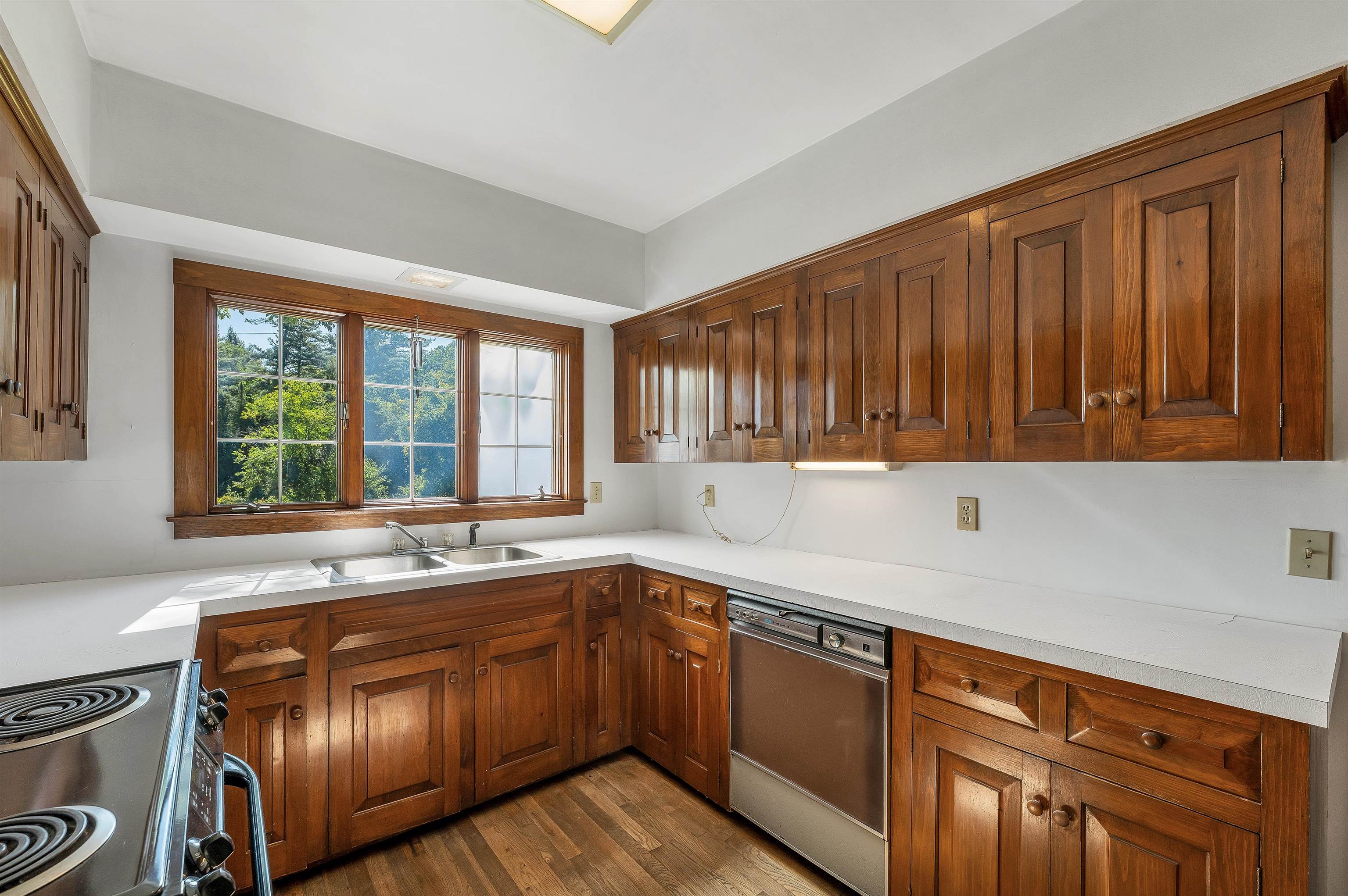 27 New Road Property Photo 26