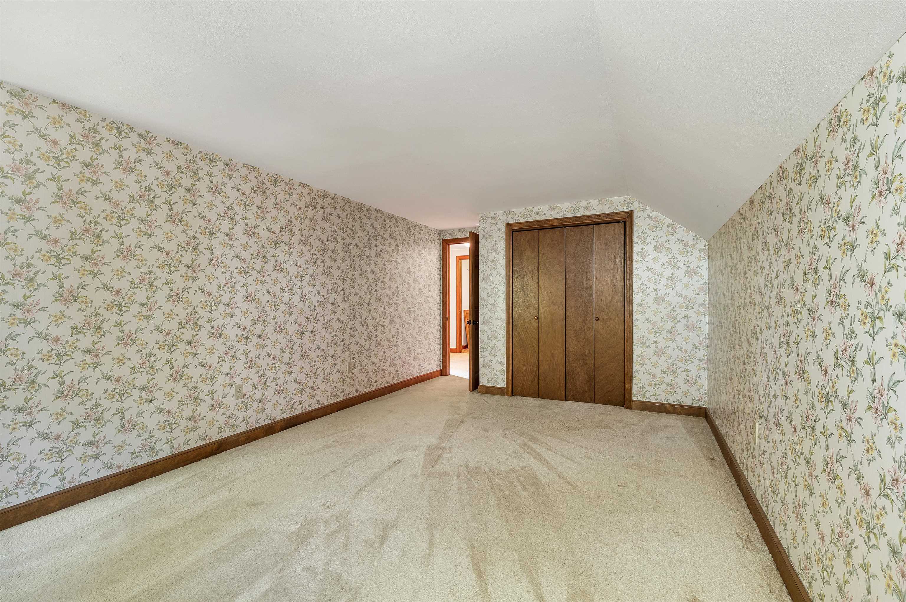 27 New Road Property Photo 38
