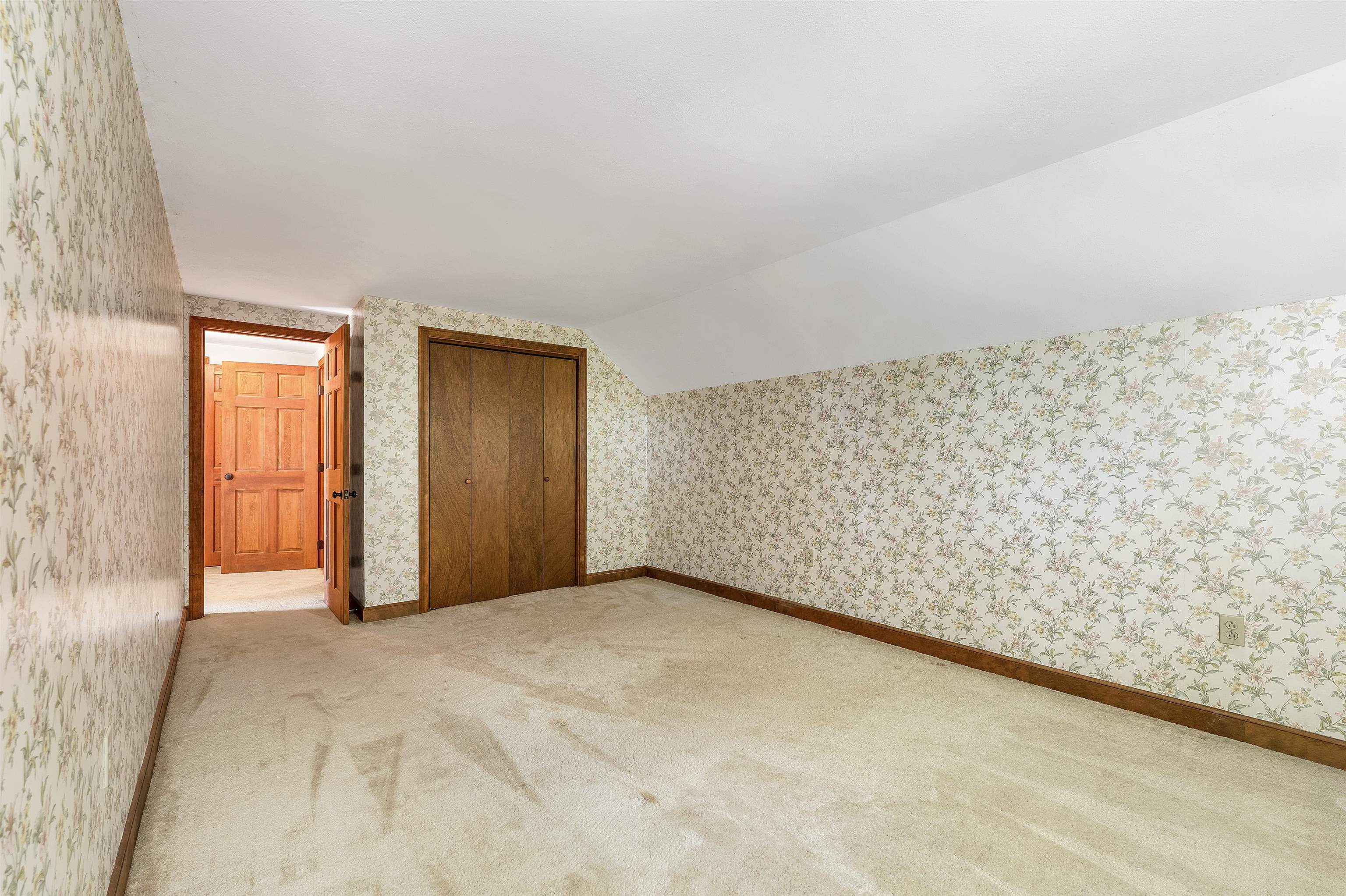 27 New Road Property Photo 39