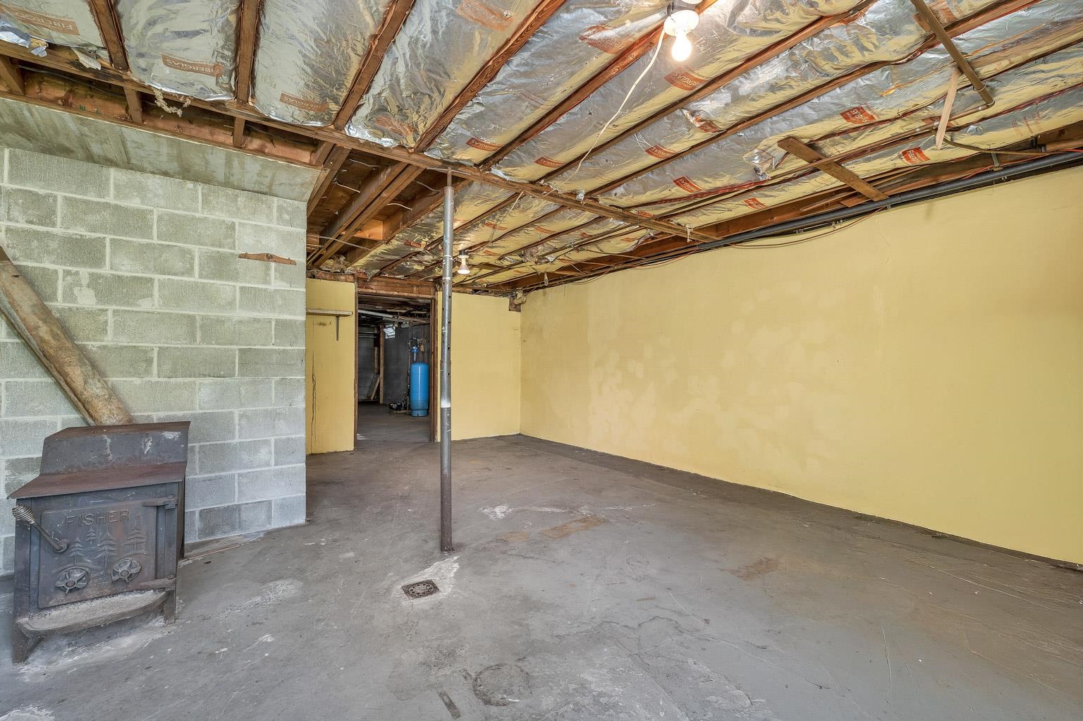 27 New Road Property Photo 47