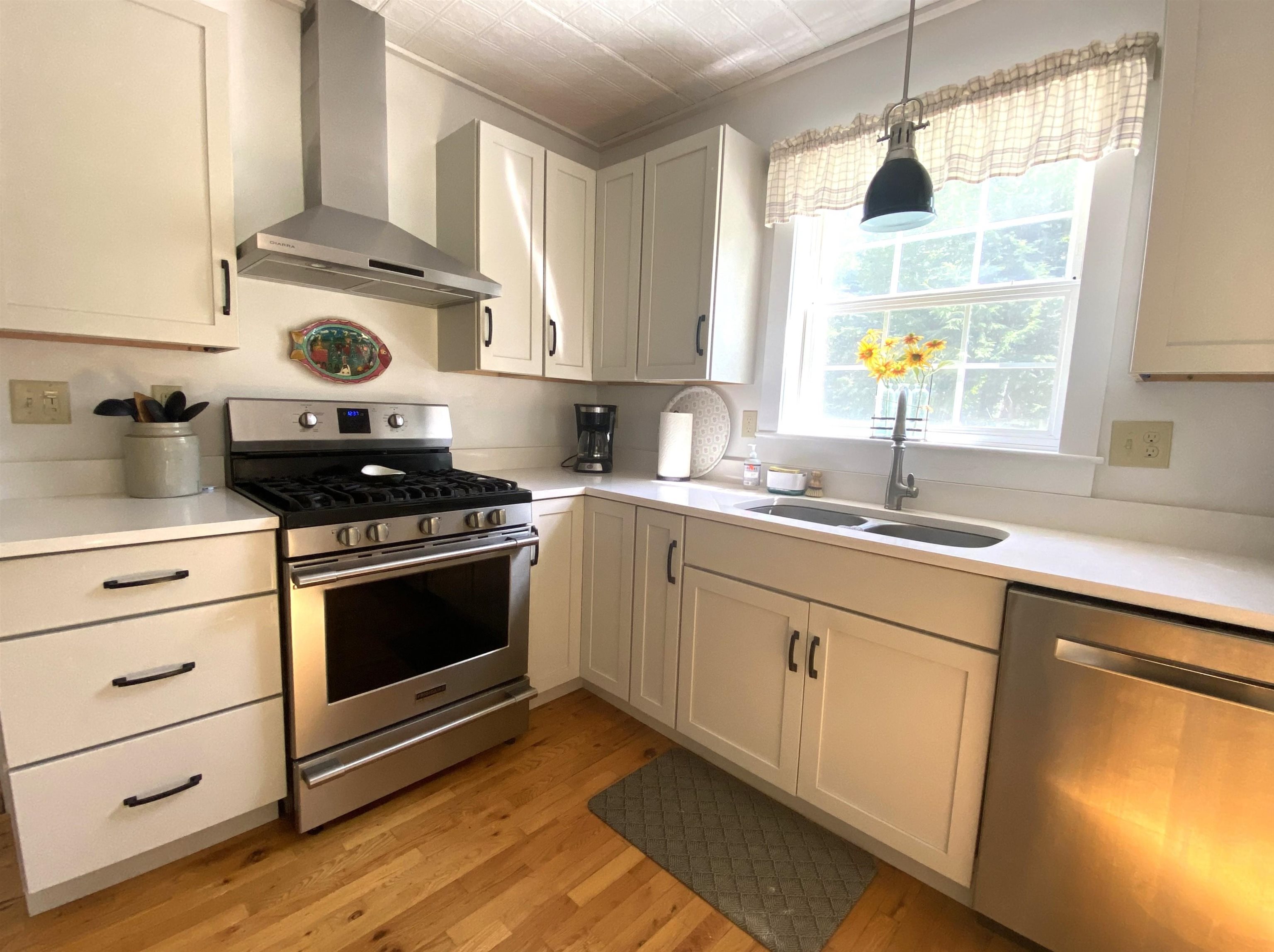 818 West Shore Road Property Photo 17