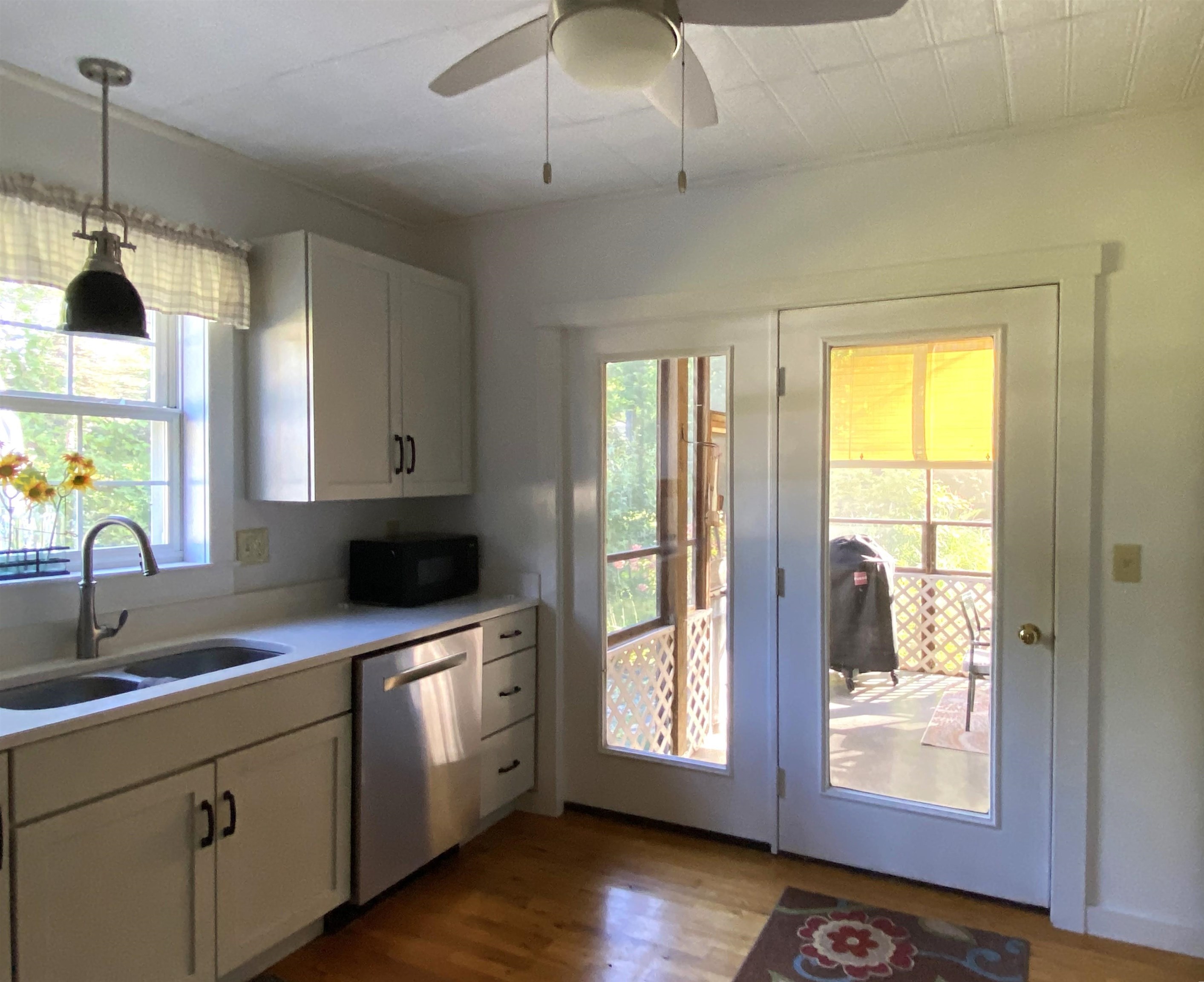818 West Shore Road Property Photo 33