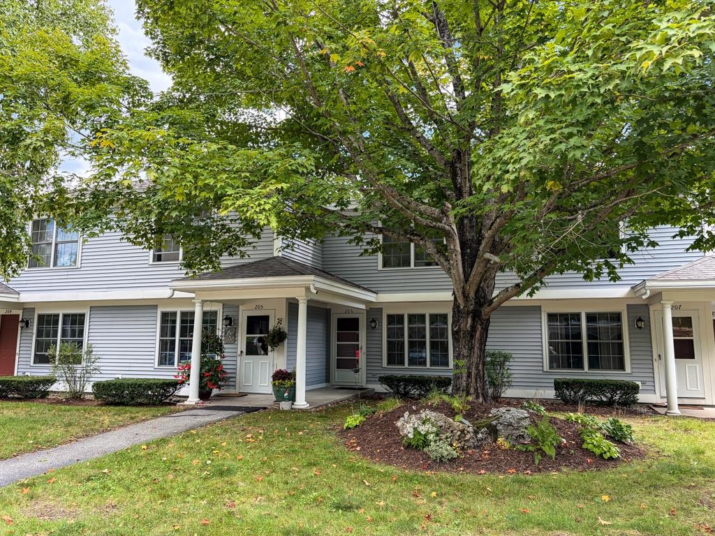 206 Southfield Lane Property Photo 1