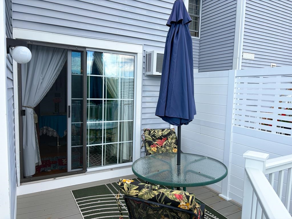 206 Southfield Lane Property Photo 3