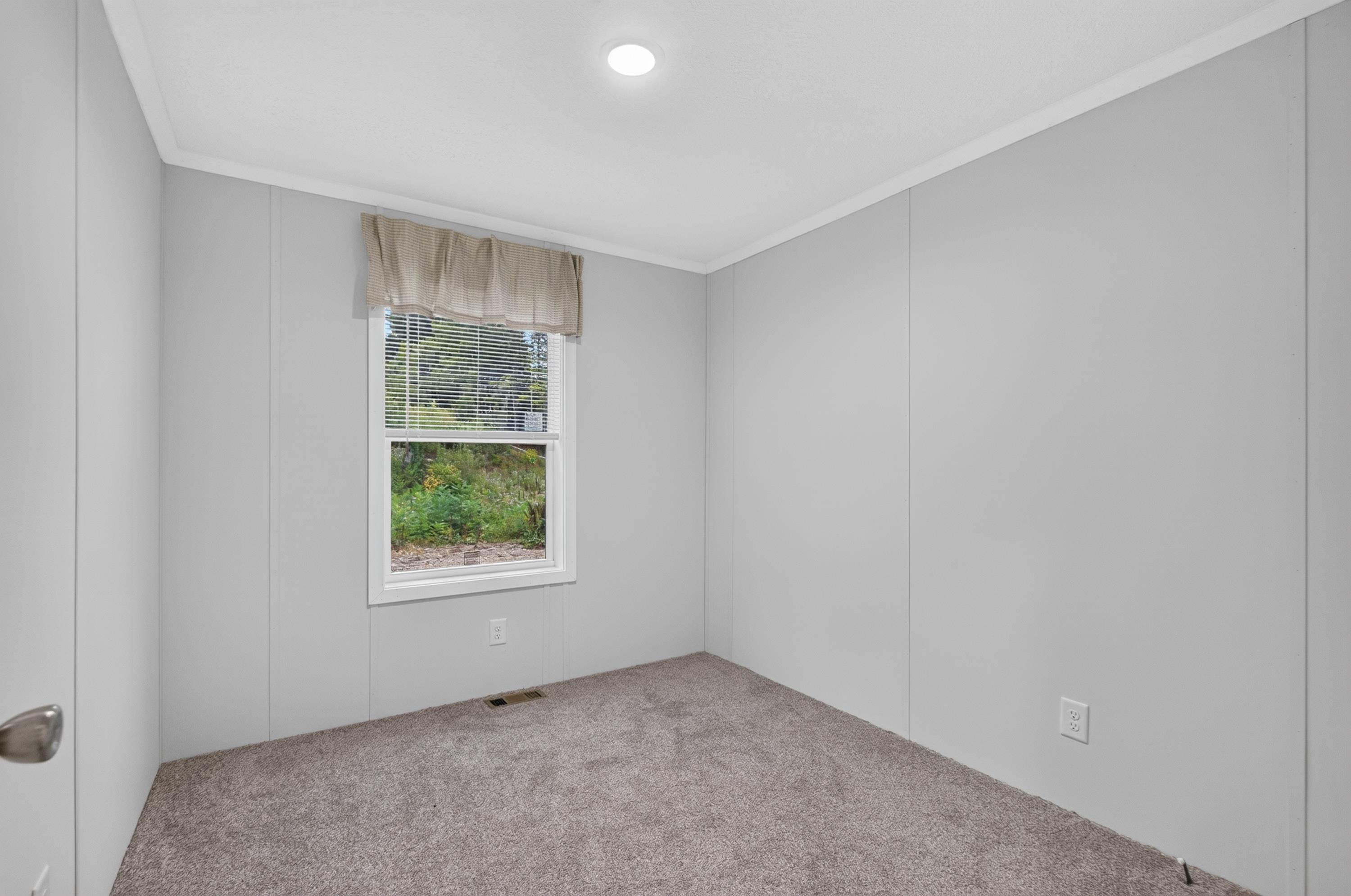 9 Loring Avenue Property Photo 20