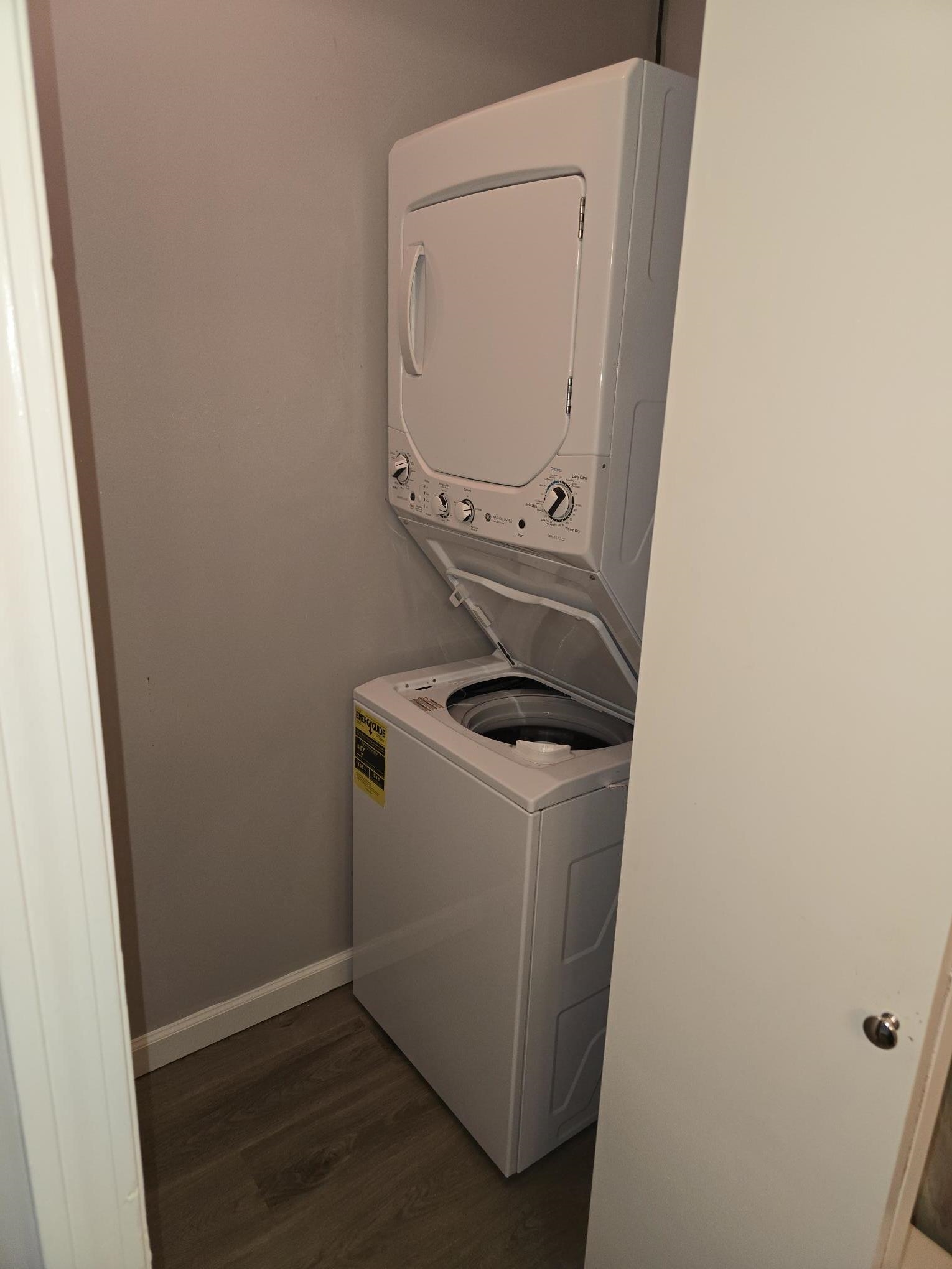 33 Marsten Lane Property Photo 13