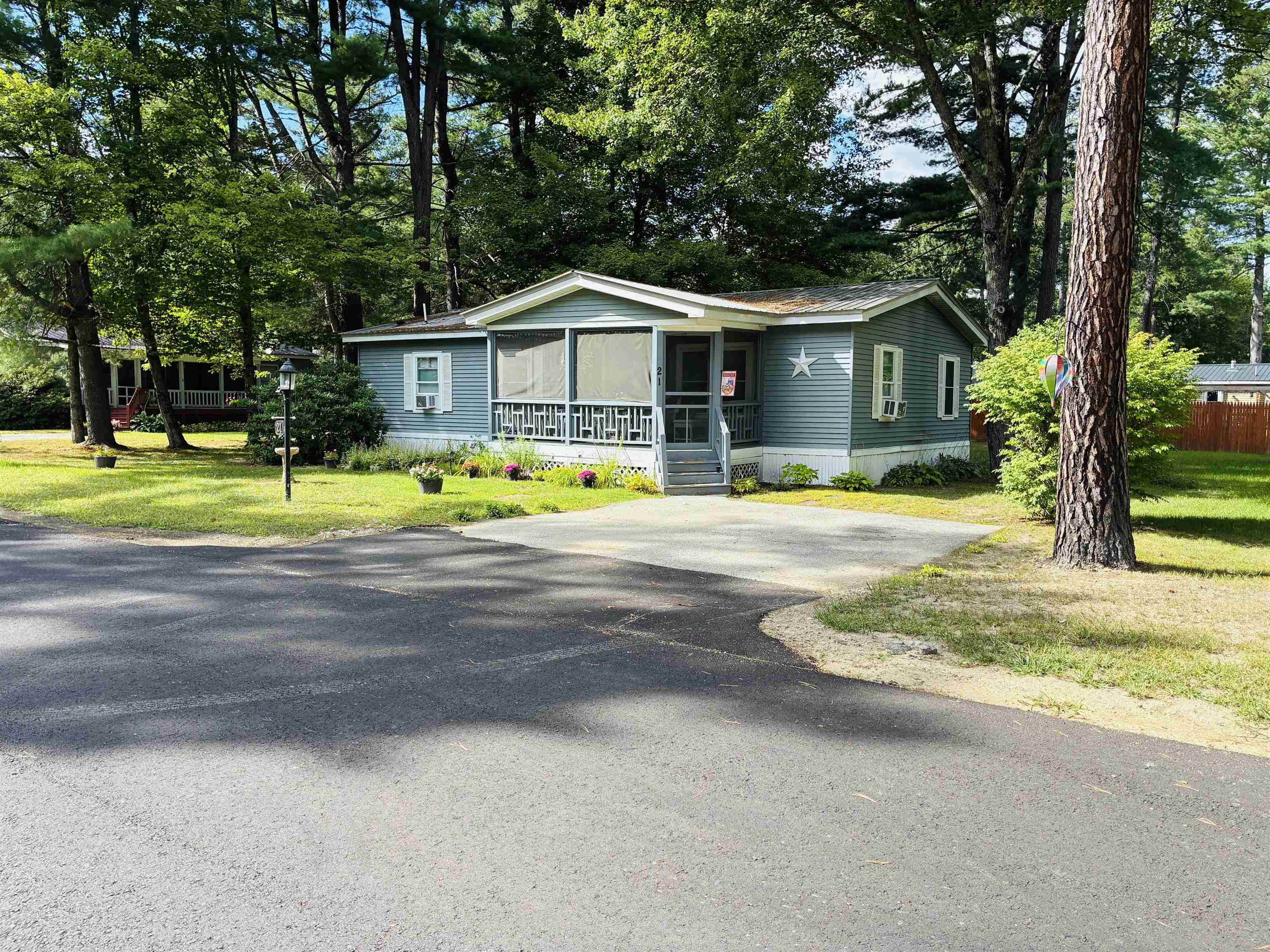 21 Hemlock Drive Property Photo 1