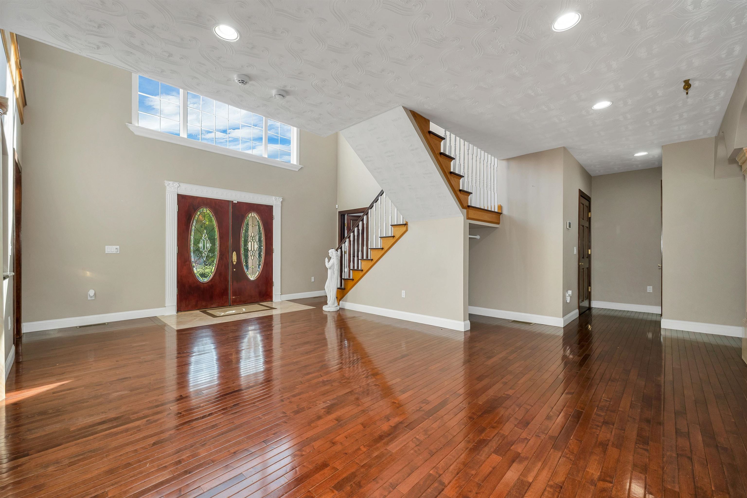 5 Crestwood Lane Property Photo 28