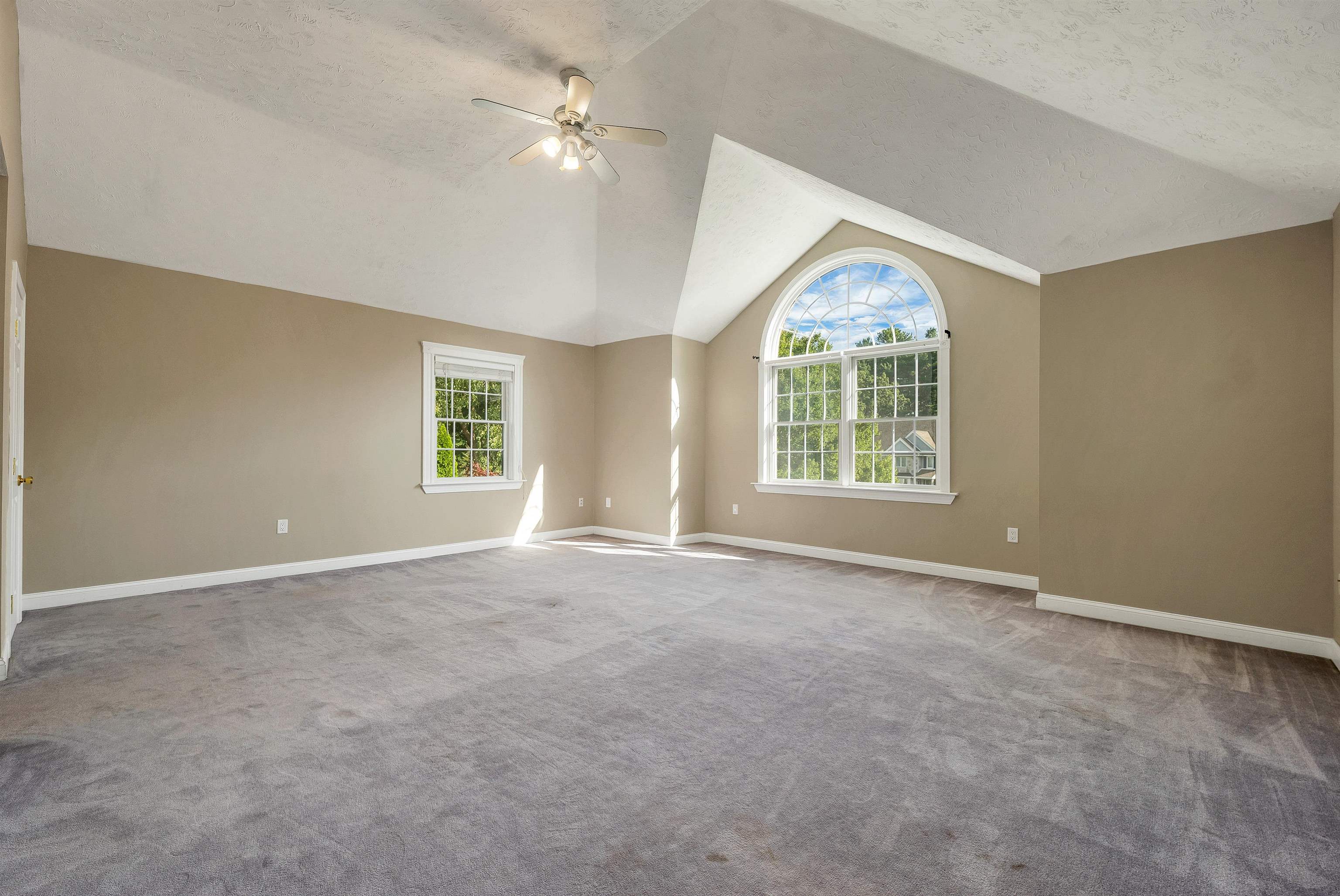 5 Crestwood Lane Property Photo 31